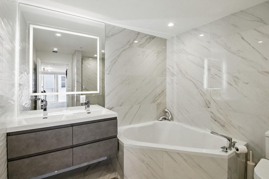 700 NE 14th Avenue 208, Fort Lauderdale, FL 33304 — photo 35 of 62