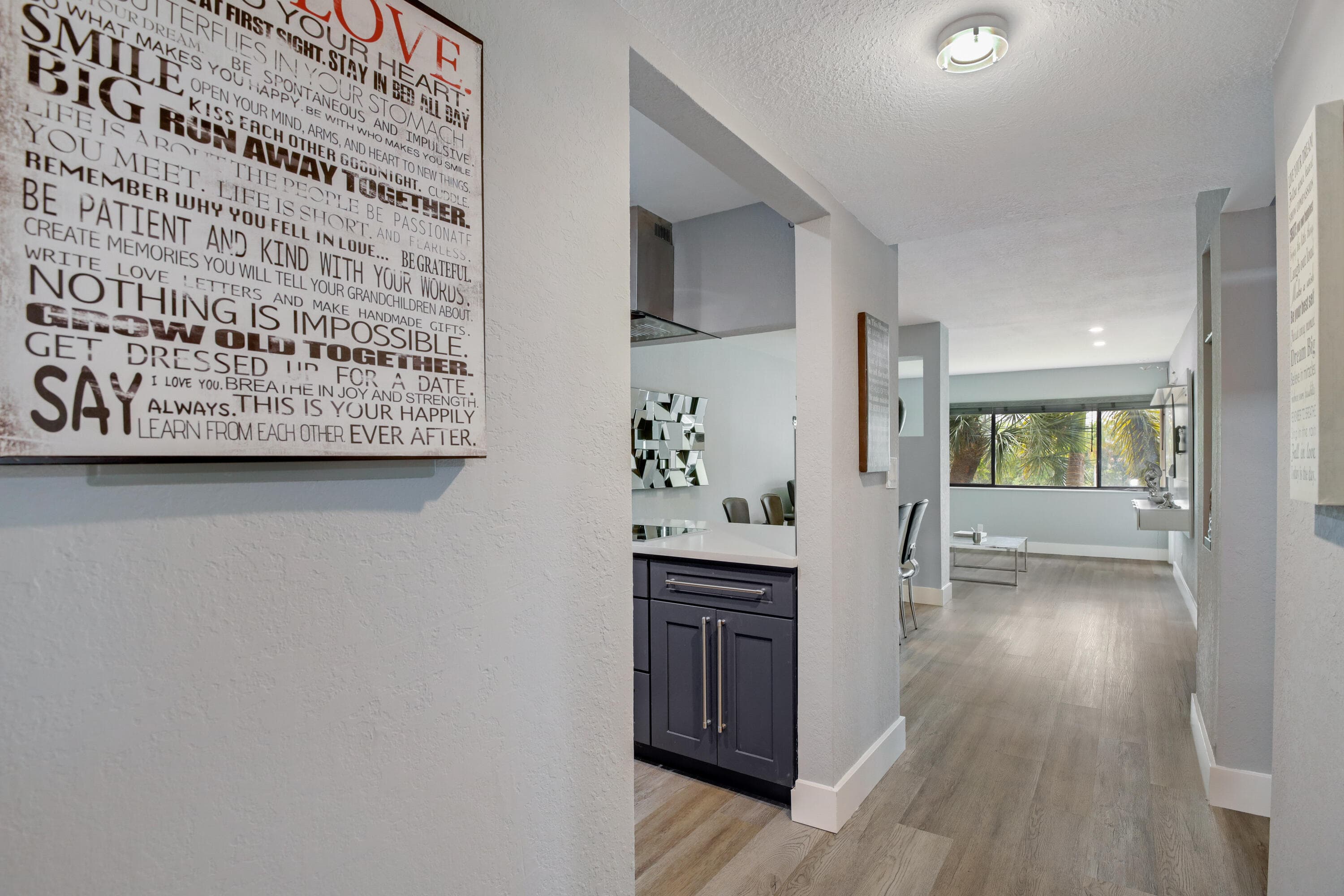 Condominium in Lake Worth — photo 4 of 24