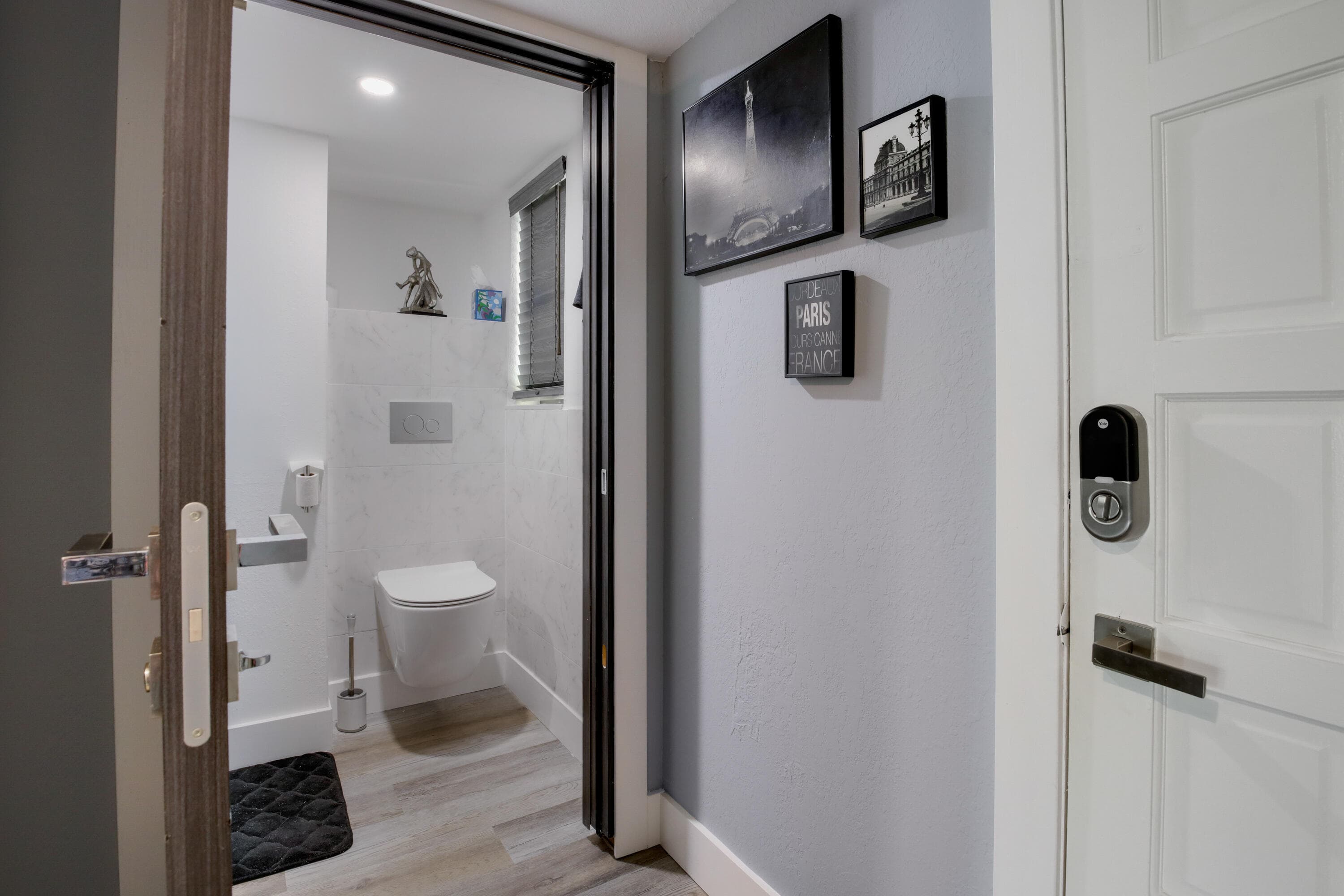 Condominium in Lake Worth — photo 19 of 24