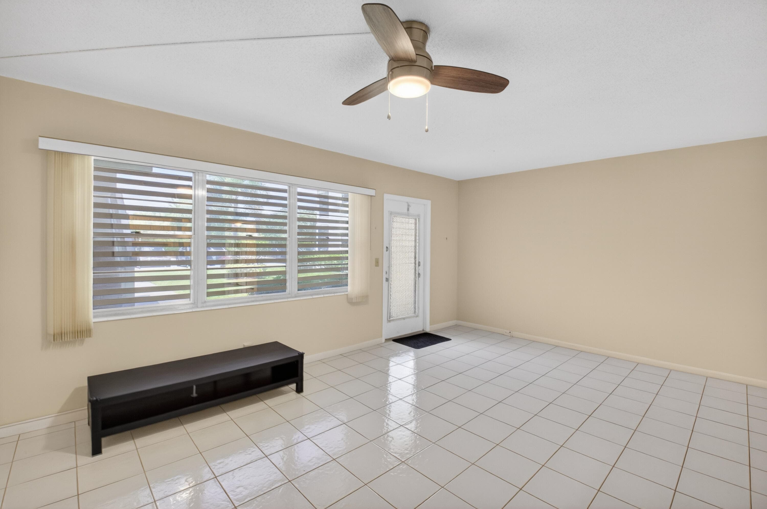 474 Mansfield L, Boca Raton, FL 33434 — photo 3 of 9