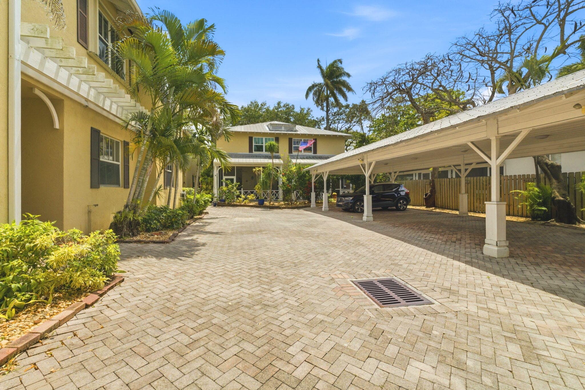 1220 W Las Olas Boulevard 1220, Fort Lauderdale, FL 33312 — photo 1 of 29