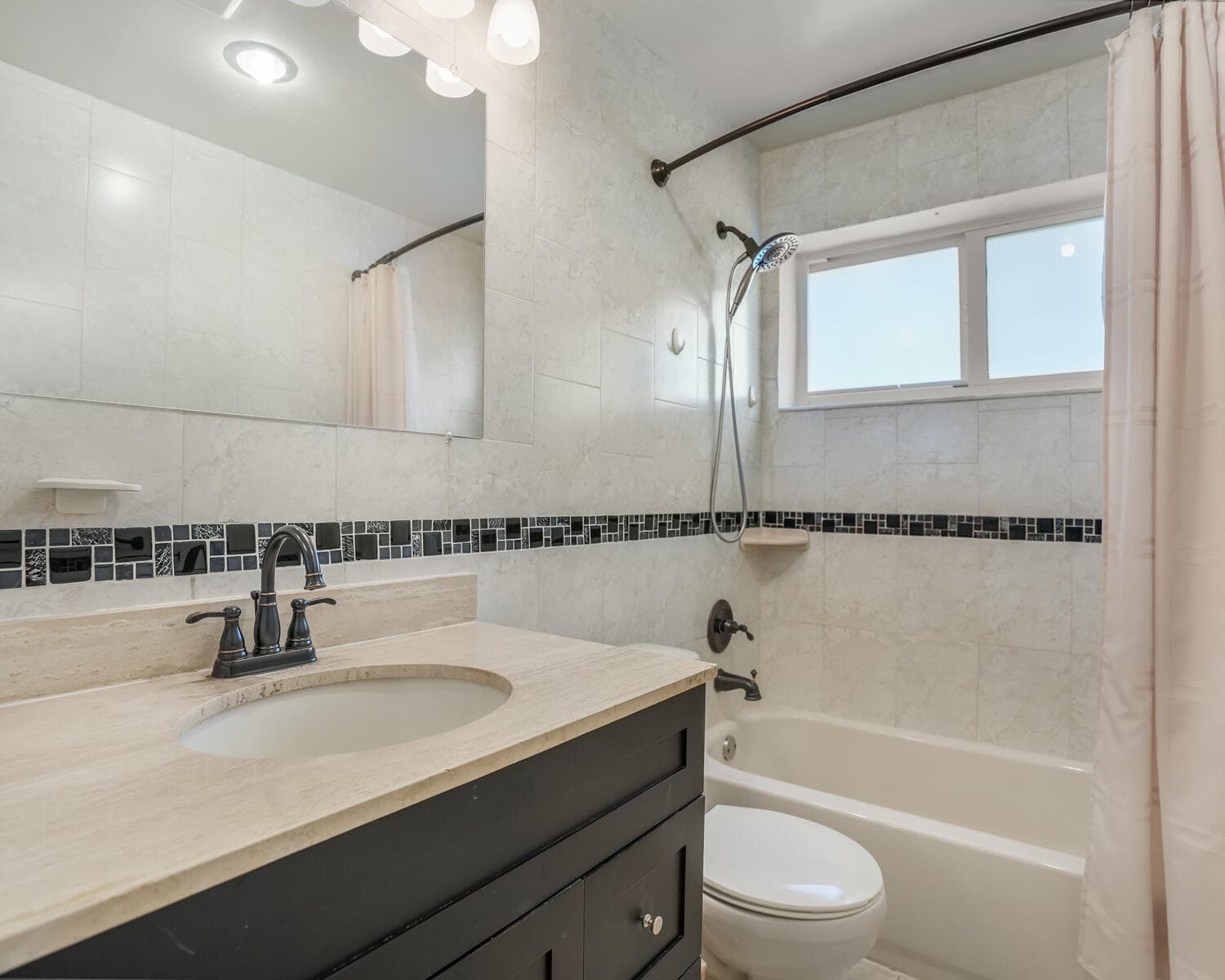 4712 Mainland Drive, Tamarac, FL 33319 — photo 8 of 39