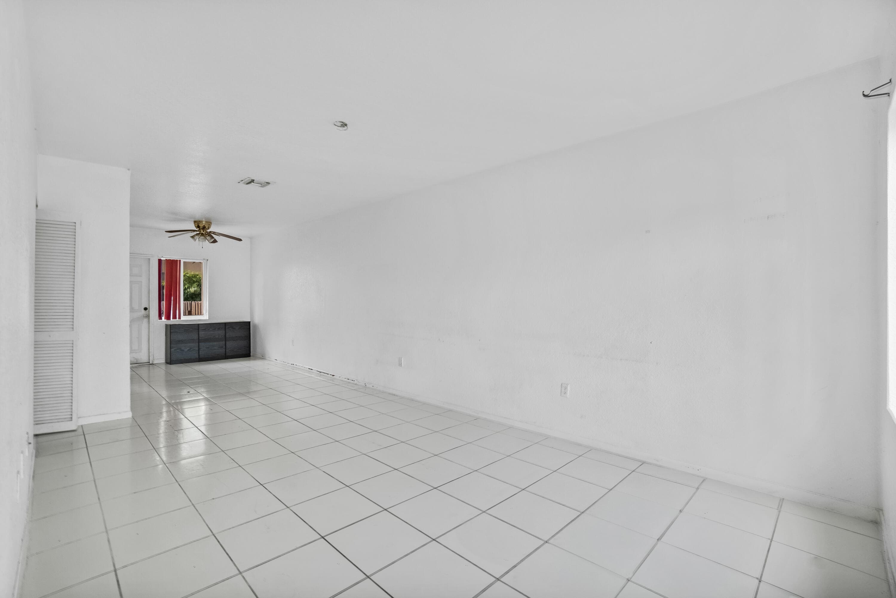 306 NW 84th Terrace 306, Miami, FL 33150 — photo 15 of 43