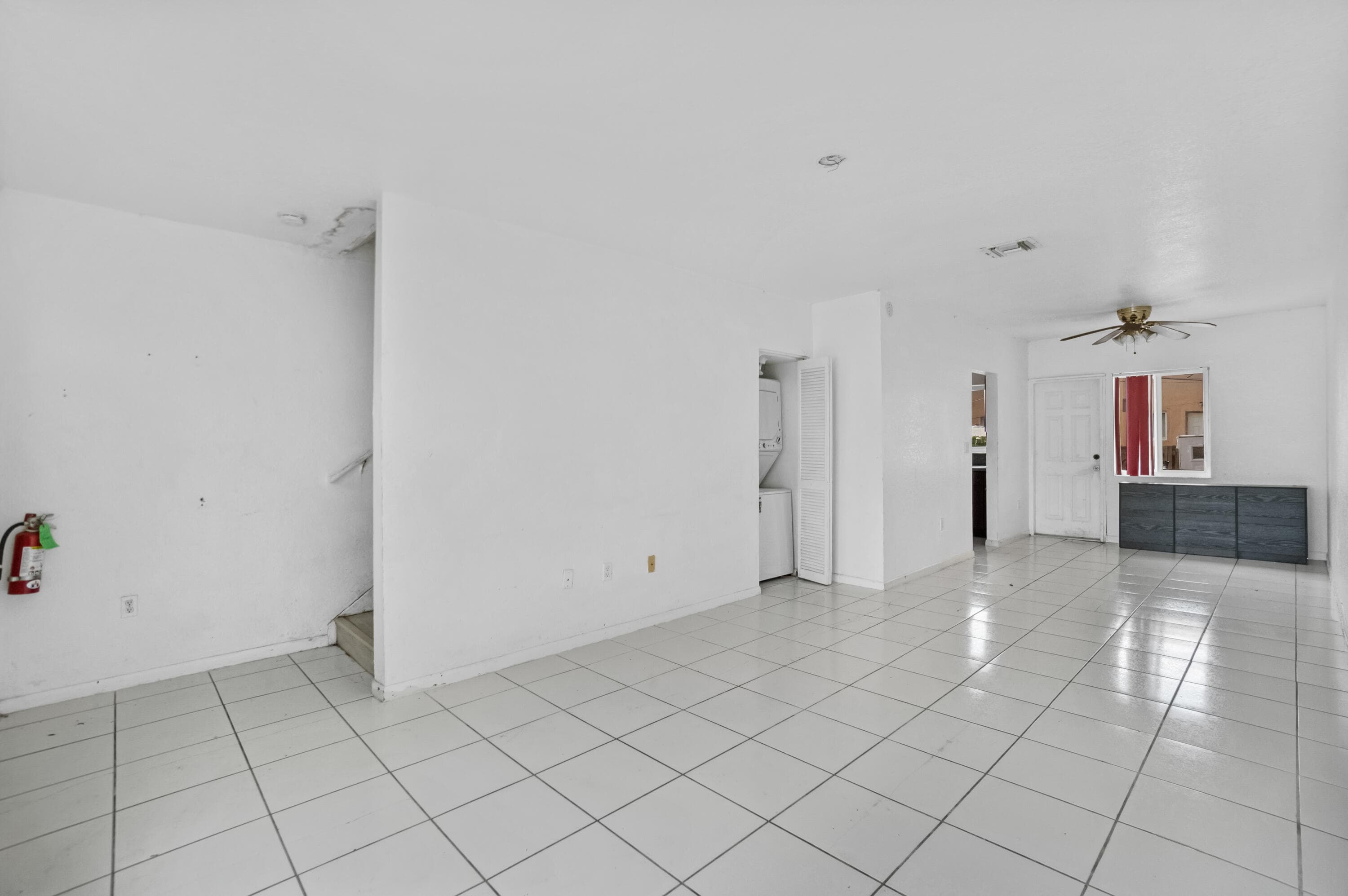 306 NW 84th Terrace 306, Miami, FL 33150 — photo 17 of 43