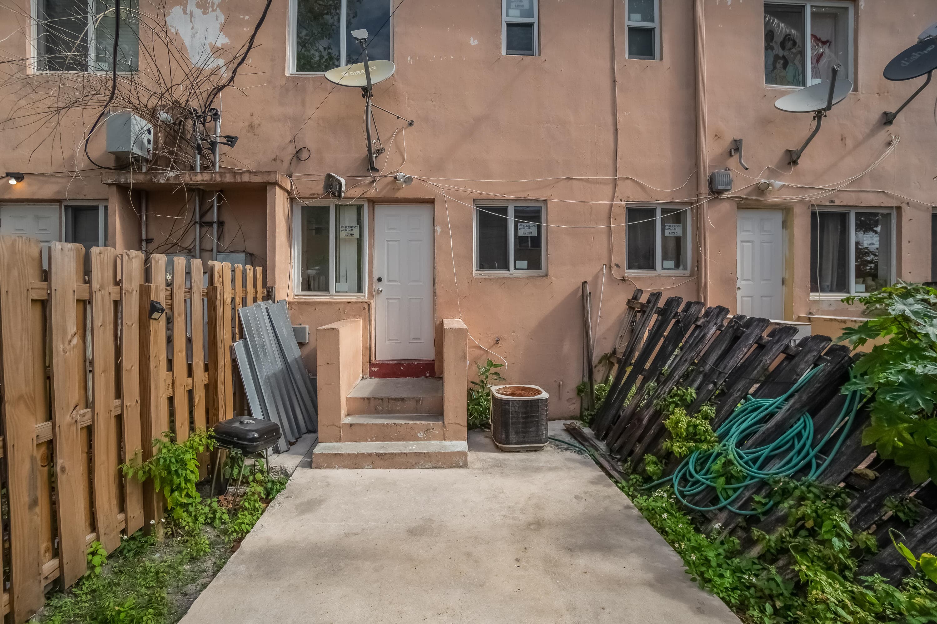 306 NW 84th Terrace 306, Miami, FL 33150 — photo 23 of 43