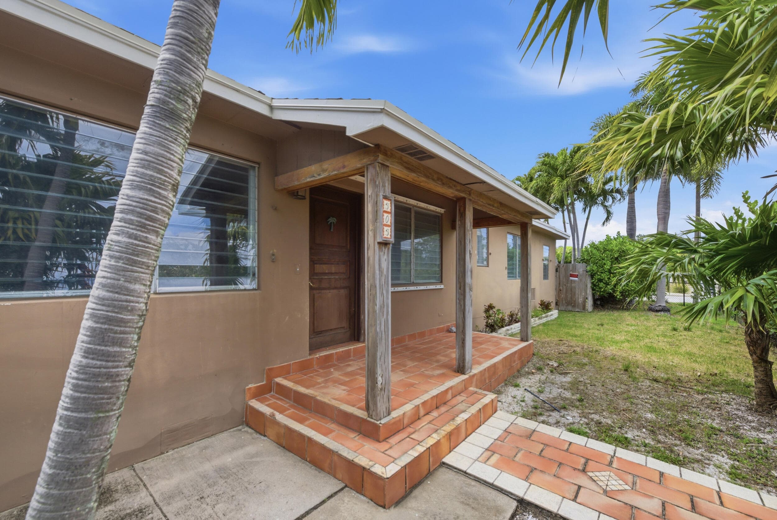 303 Cornell Drive, Lake Worth Beach, FL 33460 — photo 4 of 42