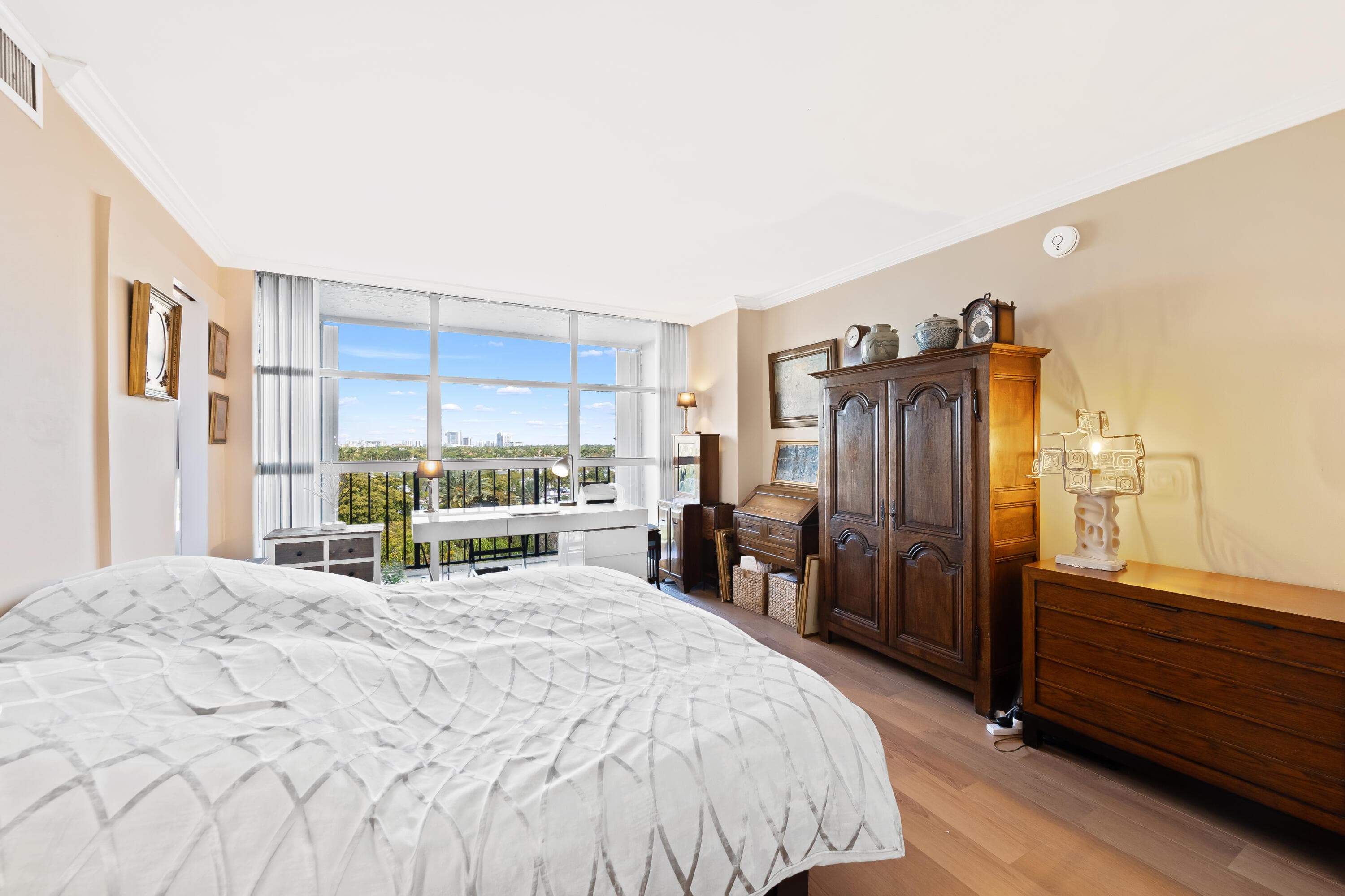 600 Parkview Drive 823, Hallandale Beach, FL 33009 — photo 16 of 31