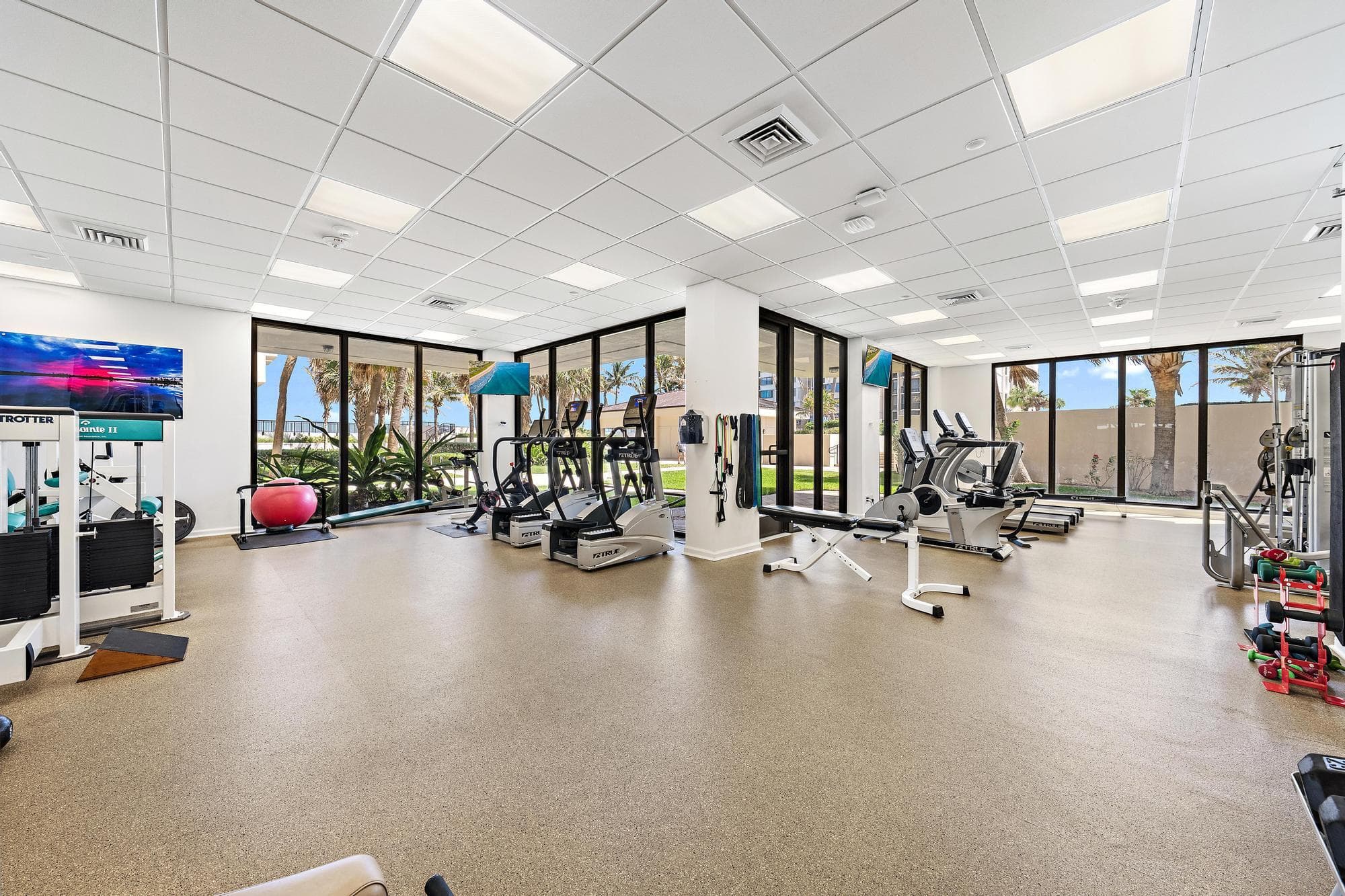 5380 N Ocean Drive 22i, Singer Island, FL 33404 — photo 34 of 42
