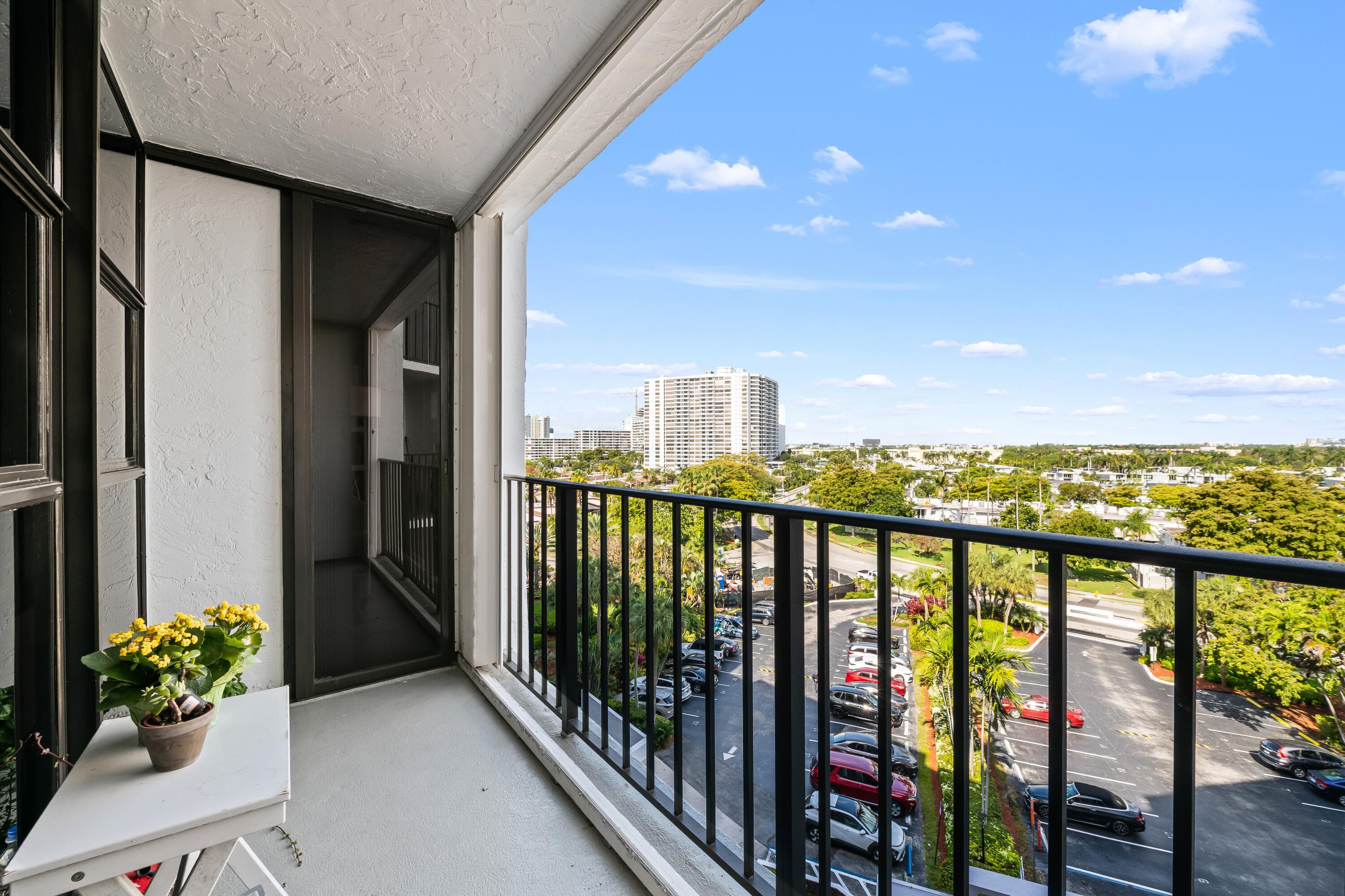 600 Parkview Drive 823, Hallandale Beach, FL 33009 — photo 21 of 31