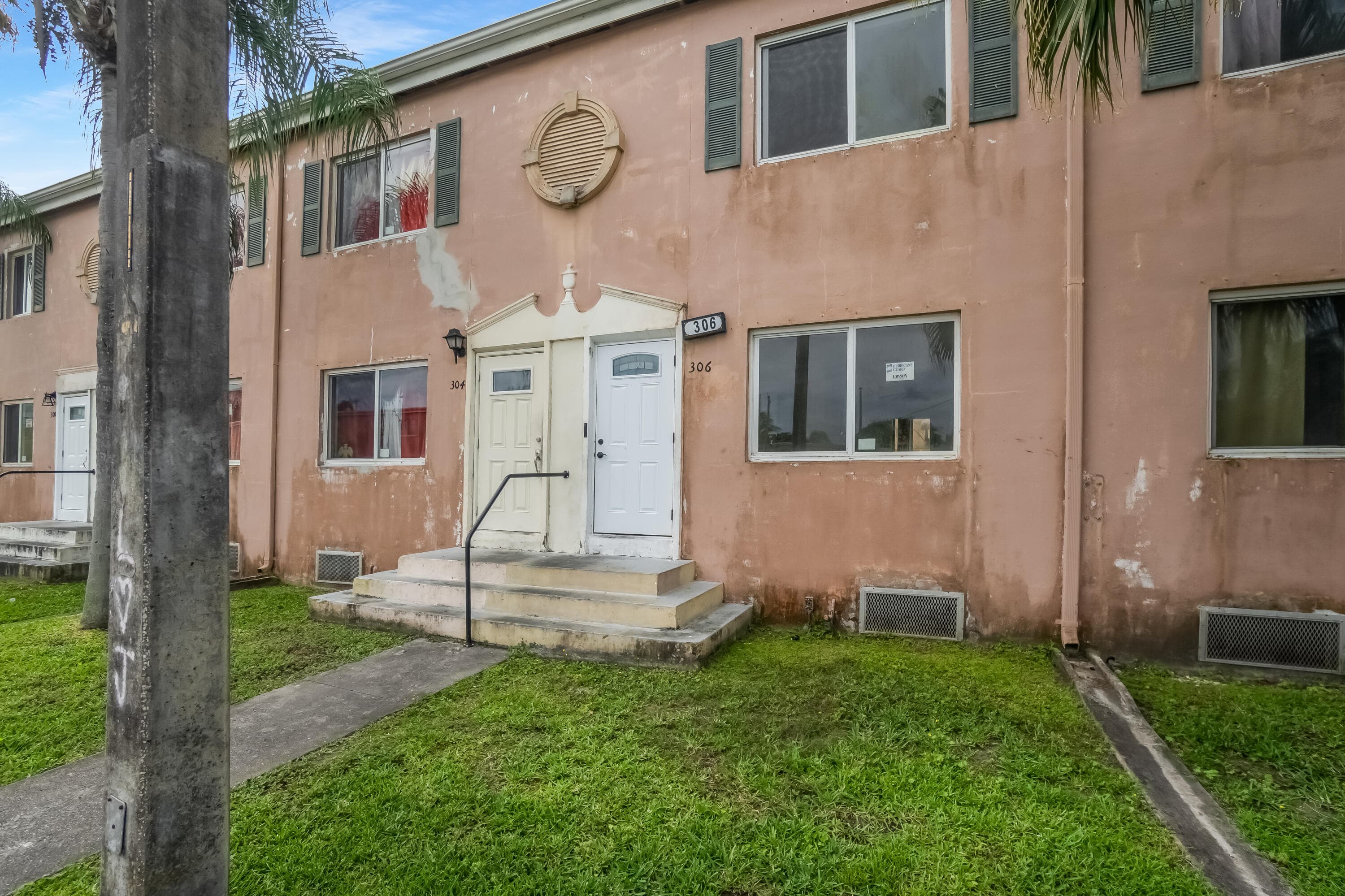 306 NW 84th Terrace 306, Miami, FL 33150 — photo 36 of 43