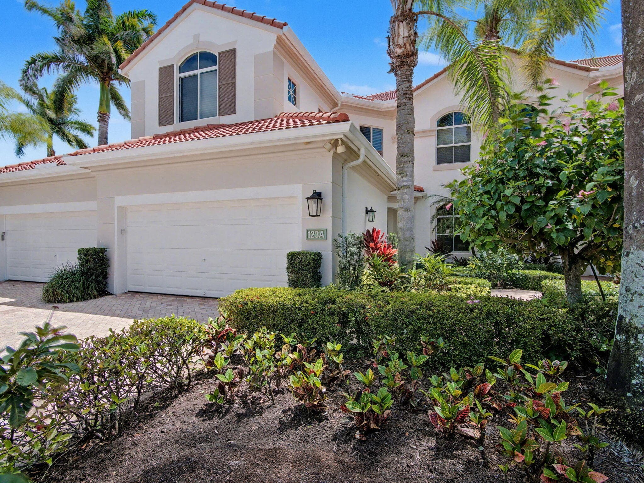 123 Palm Bay Terrace A, Palm Beach Gardens, FL 33418 — photo 1 of 36