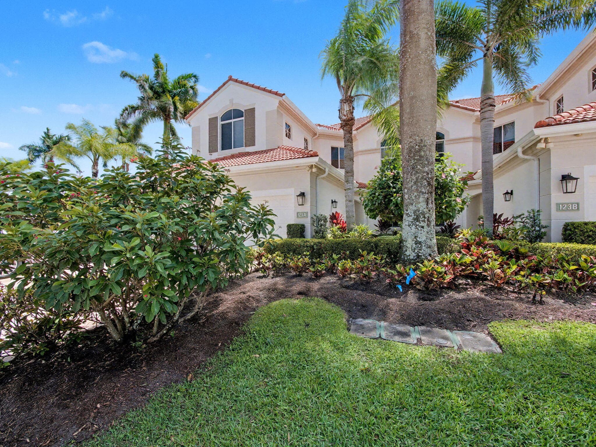 123 Palm Bay Terrace A, Palm Beach Gardens, FL 33418 — photo 2 of 36