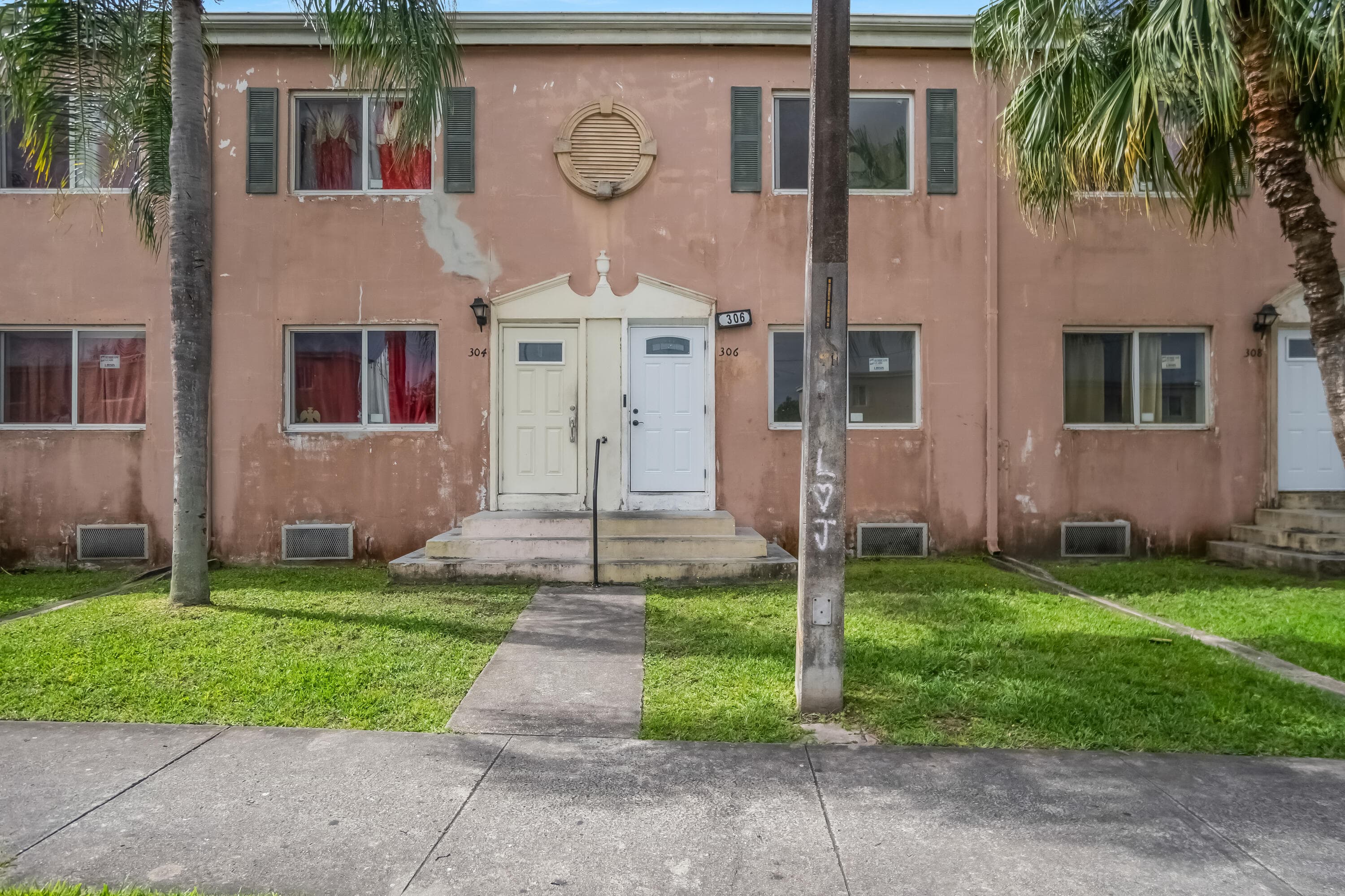 306 NW 84th Terrace 306, Miami, FL 33150 — photo 38 of 43