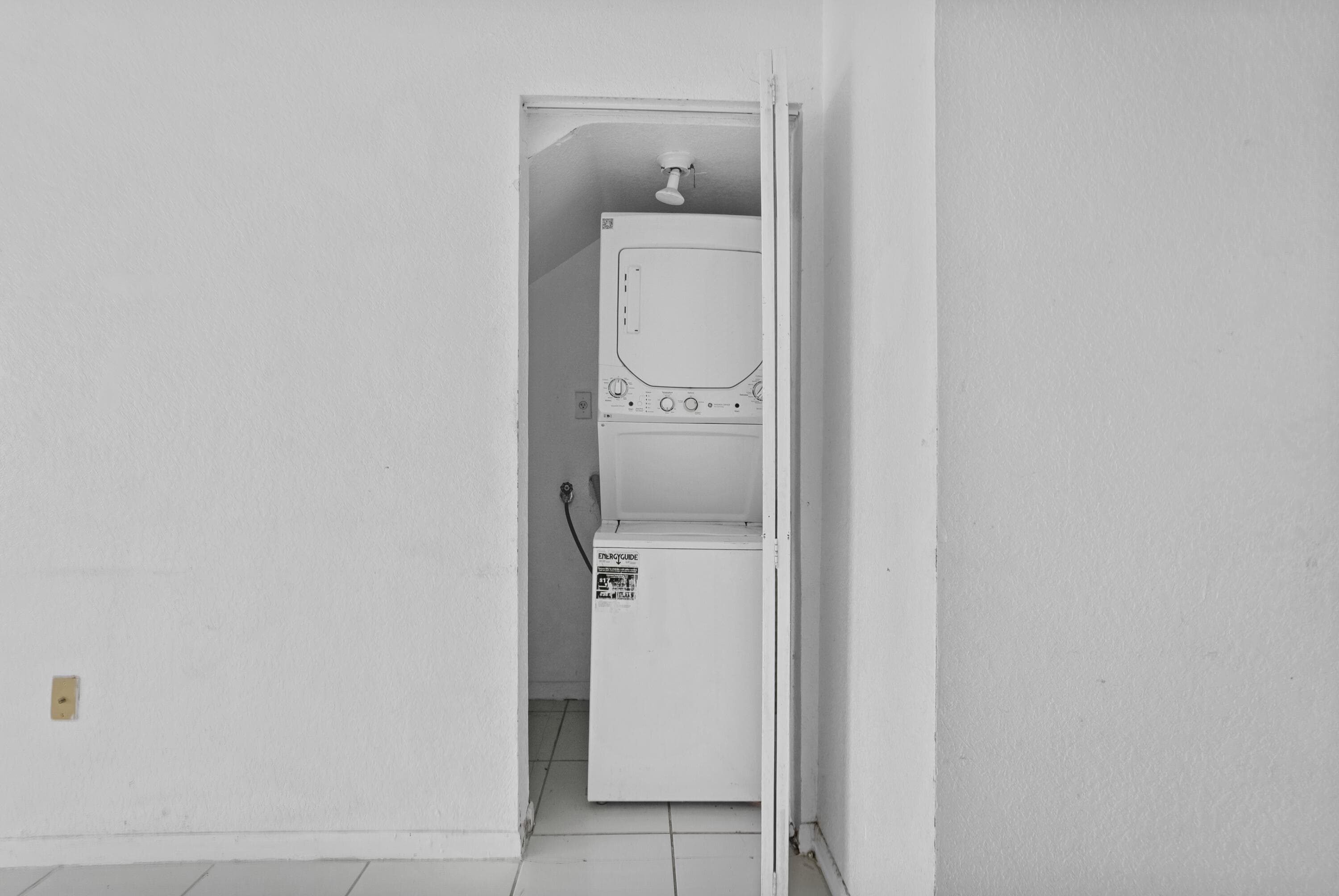 306 NW 84th Terrace 306, Miami, FL 33150 — photo 39 of 43