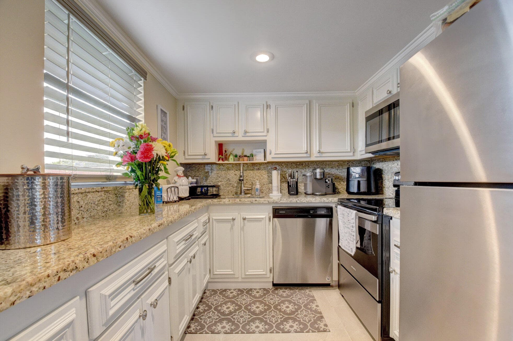 661 Flanders N 661, Delray Beach, FL 33484 — photo 1 of 24