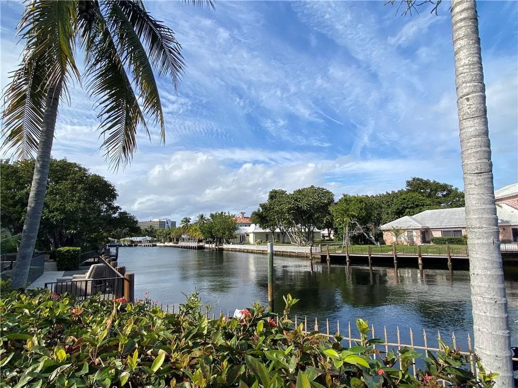 71 Bay Colony Drive, Fort Lauderdale, FL 33308 — photo 27 of 34