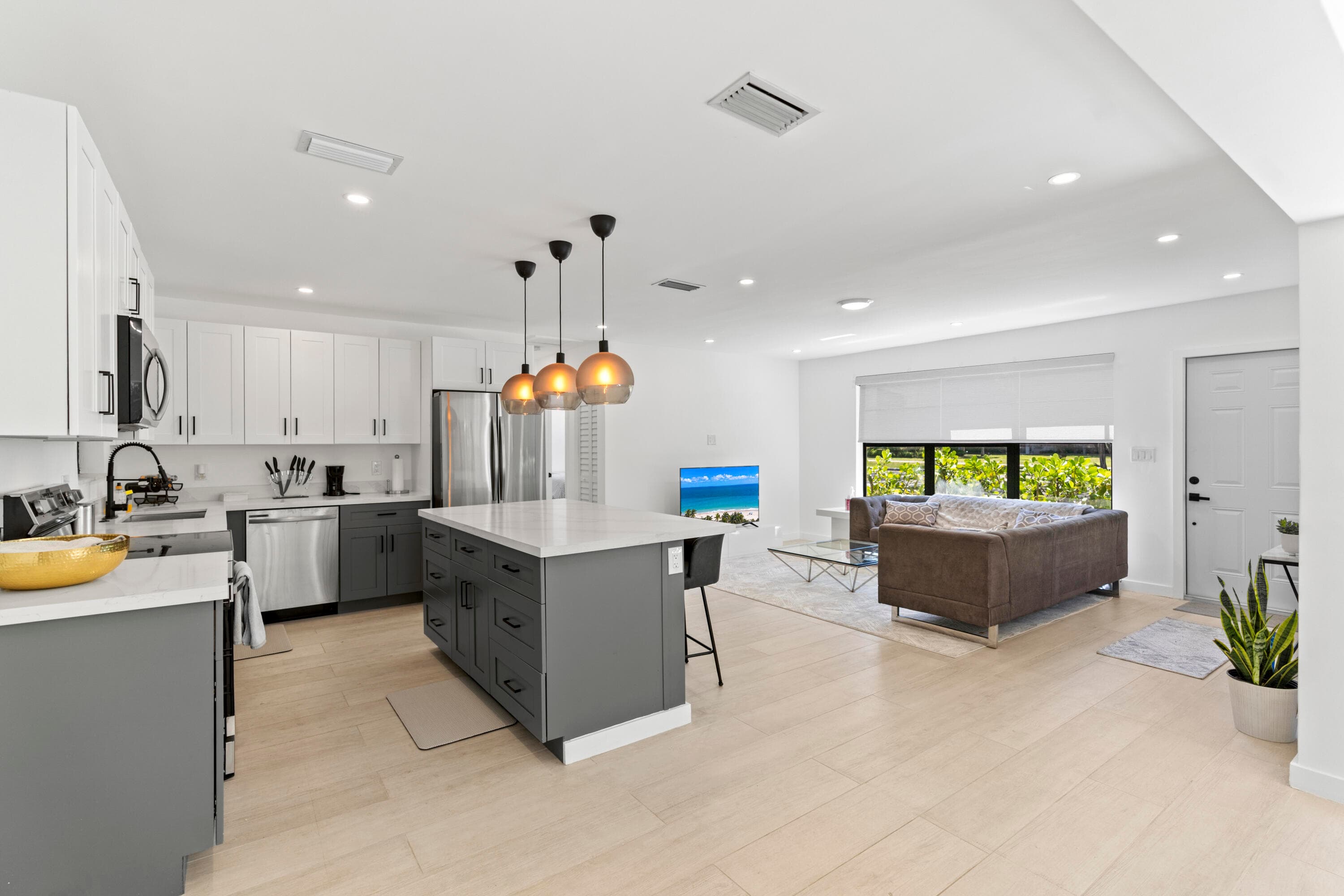 235 NE 20th Street, Boca Raton, FL 33431 — photo 4 of 22