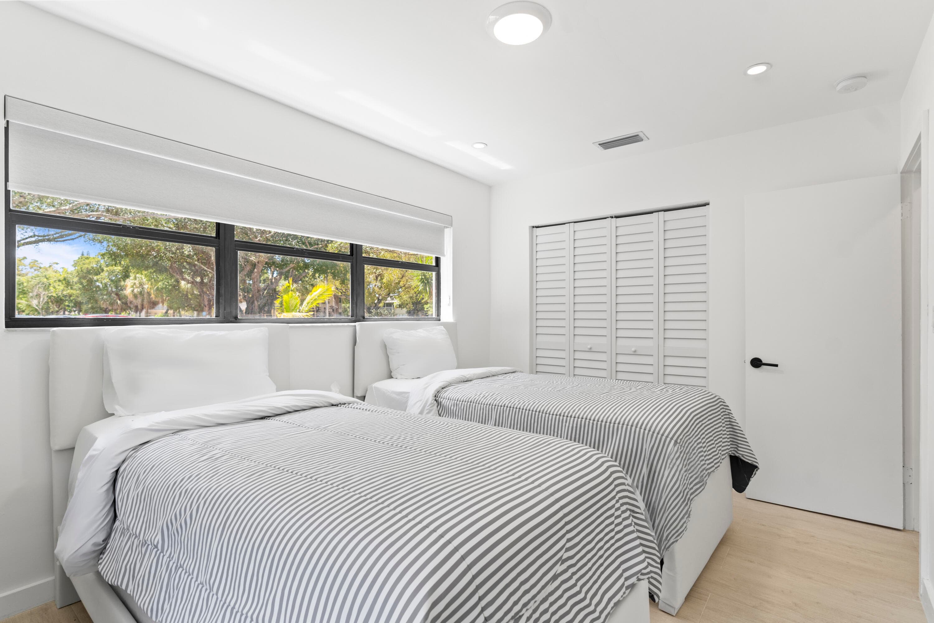 235 NE 20th Street, Boca Raton, FL 33431 — photo 12 of 22
