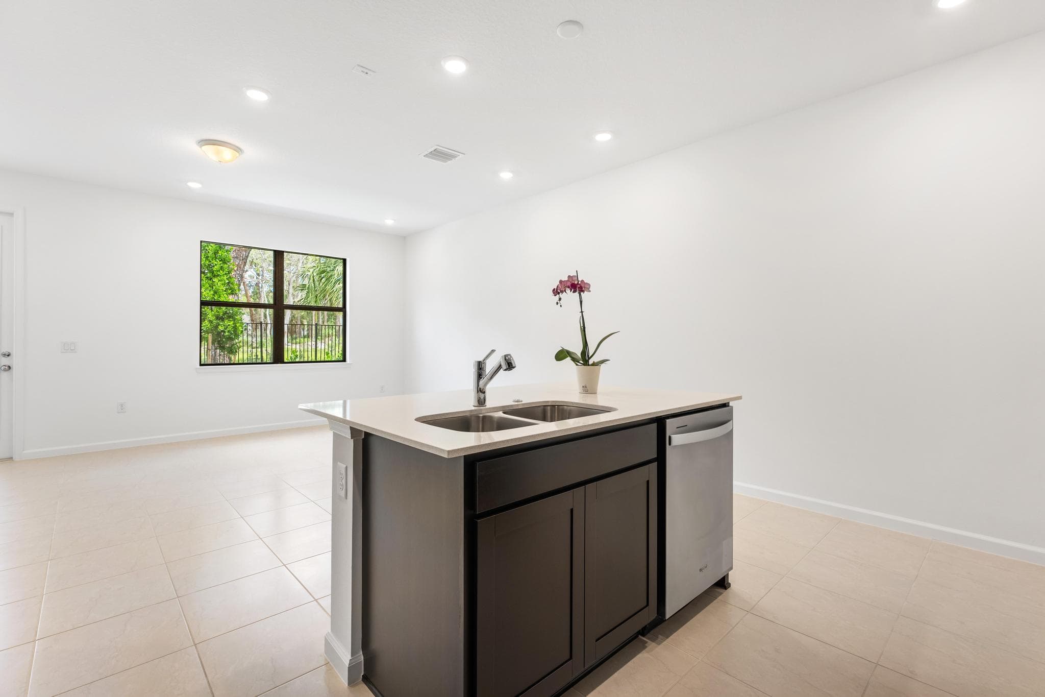 4315 Efendi Drive, Lantana, FL 33462 — photo 13 of 54