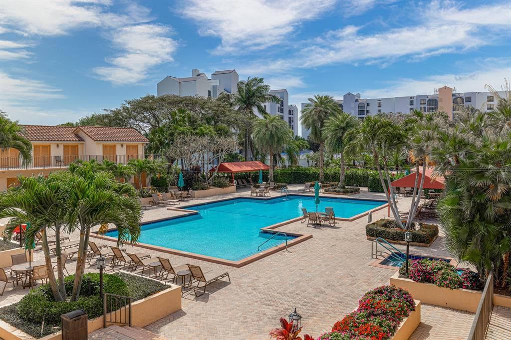 7153 Promenade Drive 501, Boca Raton, FL 33433 — photo 38 of 56