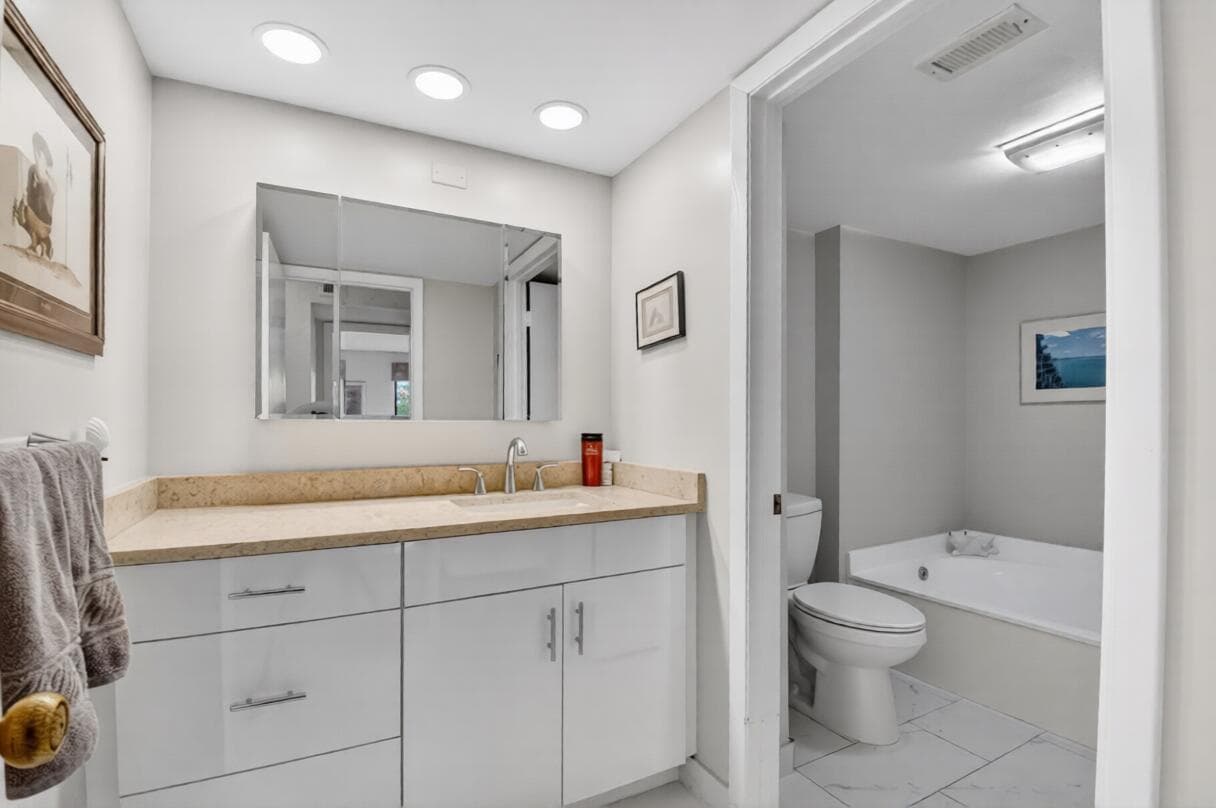 10 Southport Lane A, Boynton Beach, FL 33436 — photo 24 of 79
