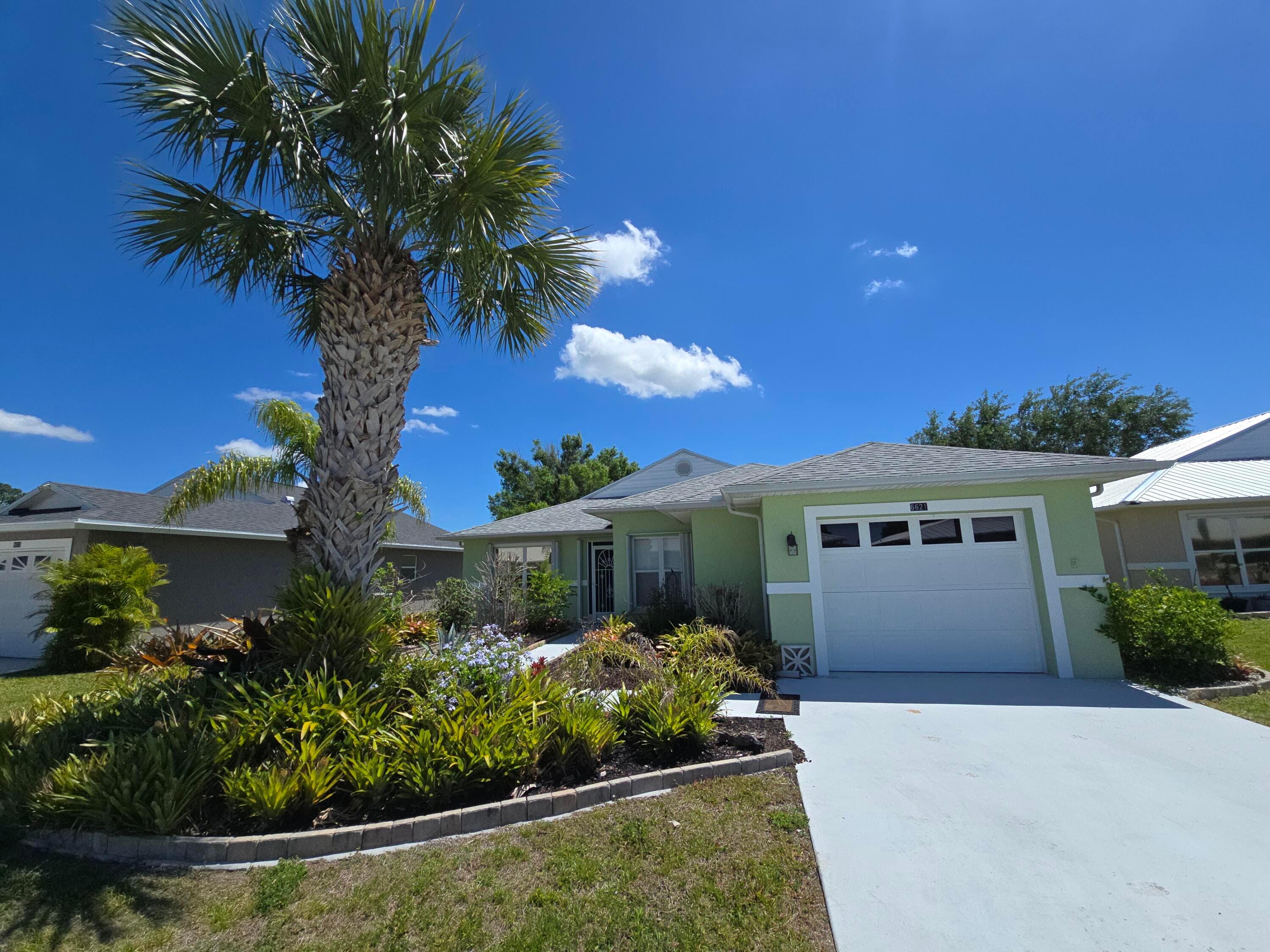 6621 Picante Circle, Fort Pierce, FL 34951 — photo 2 of 28