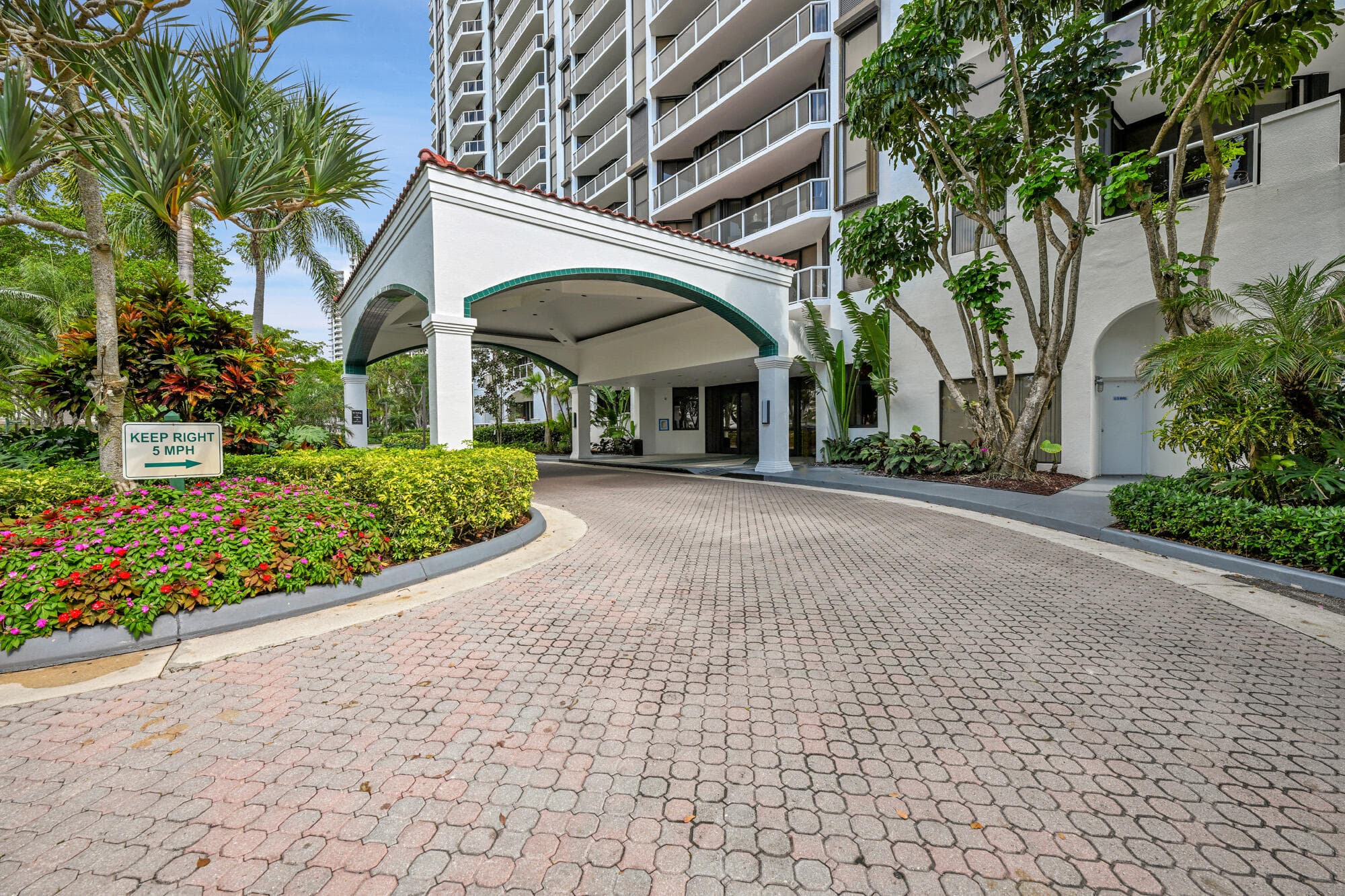 3640 Yacht Club Drive 1501, Aventura, FL 33180 — photo 3 of 44