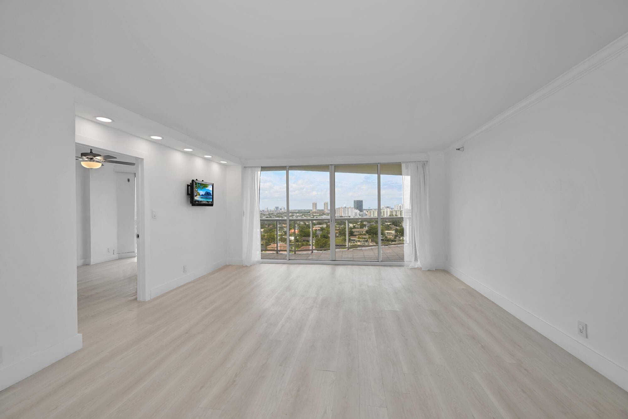 3640 Yacht Club Drive 1501, Aventura, FL 33180 — photo 8 of 44
