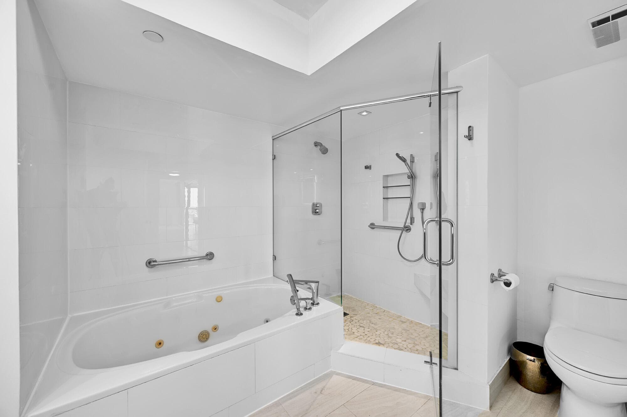 3640 Yacht Club Drive 1501, Aventura, FL 33180 — photo 35 of 44