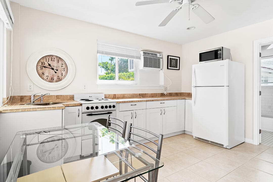260 E Lakewood Road, West Palm Beach, FL 33405 — photo 39 of 48