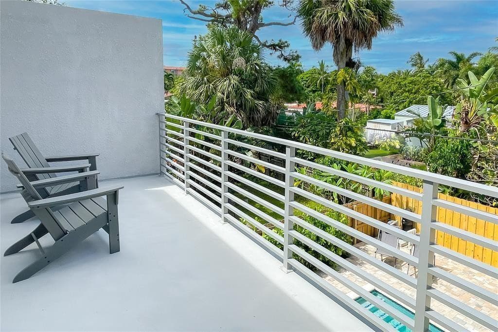 811 SW 10th Terrace, Fort Lauderdale, FL 33315 — photo 25 of 41