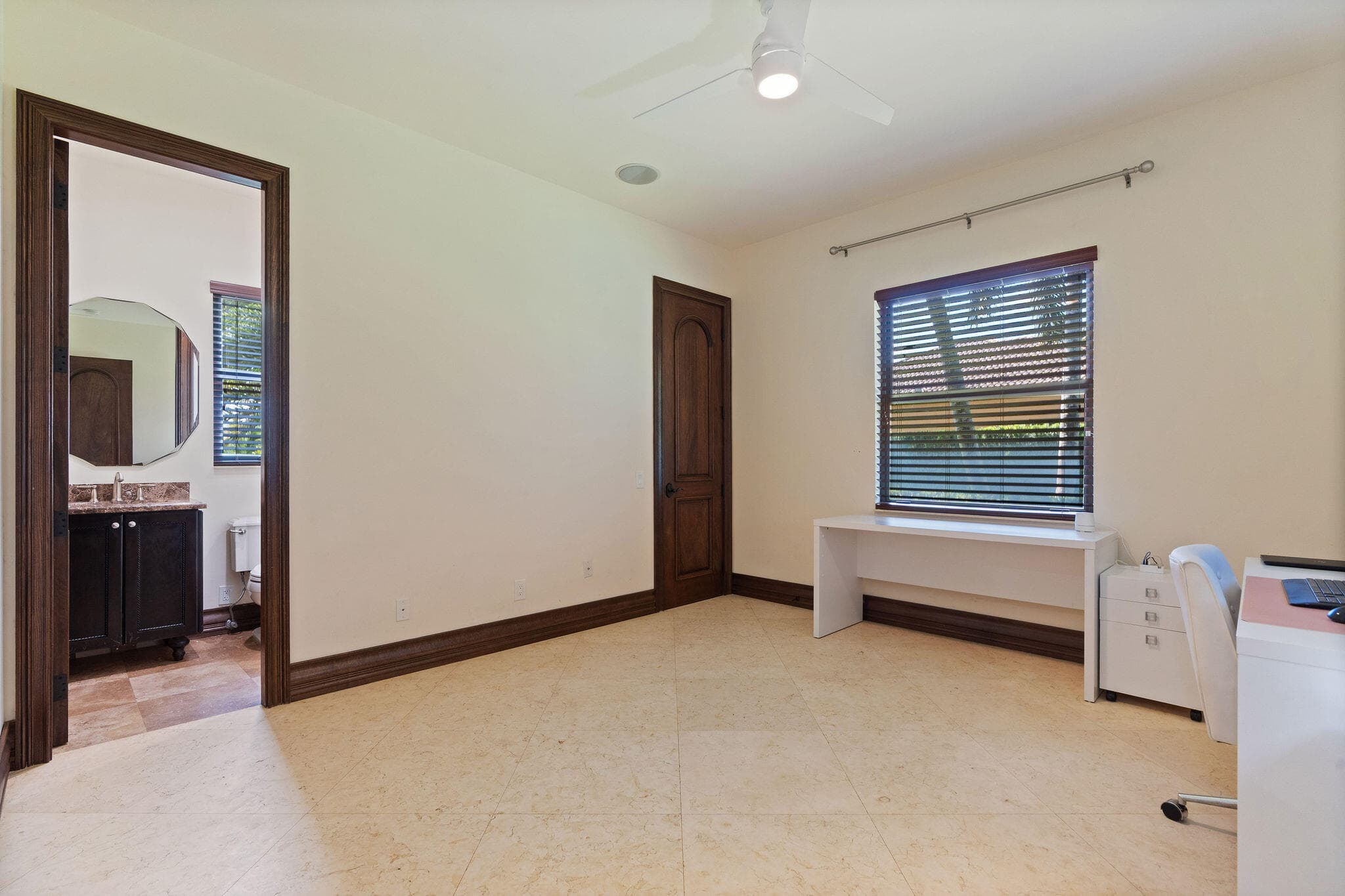 4052 E Ridgeview Drive, Davie, FL 33330 — photo 36 of 78