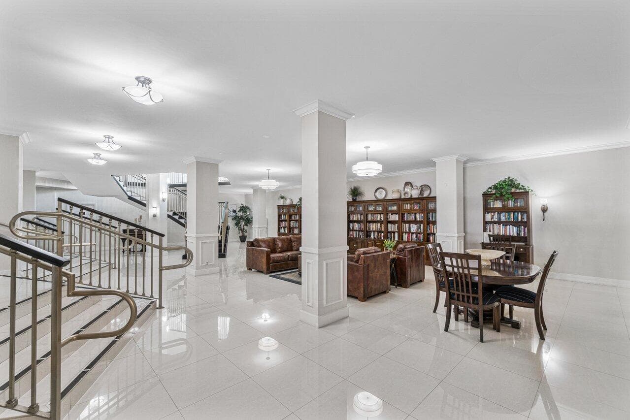 333 NE 21st Avenue 314, Deerfield Beach, FL 33441 — photo 20 of 30