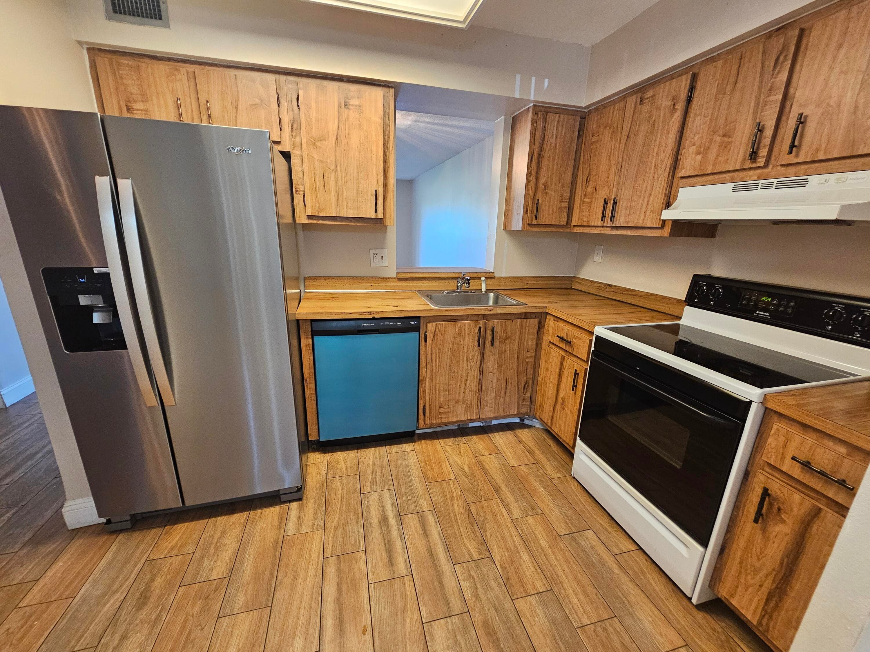 7431 NW 1st Street, Margate, FL 33063 — photo 4 of 40