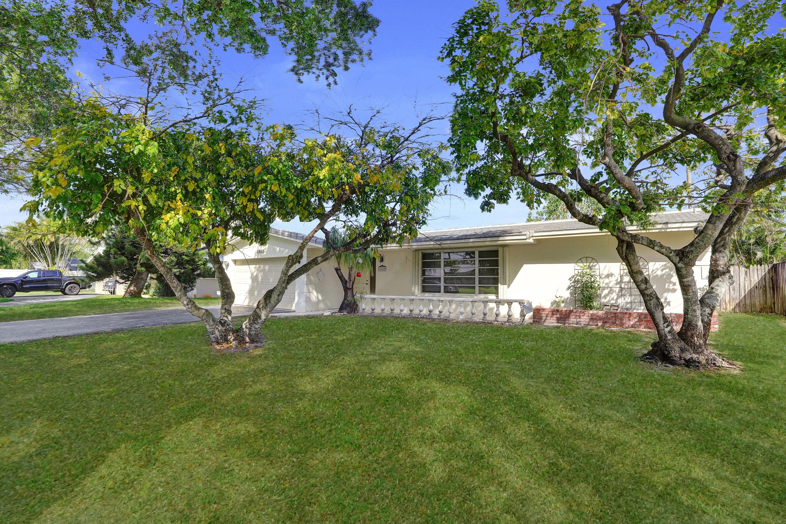 5480 NE 22nd Avenue, Fort Lauderdale, FL 33308 — photo 4 of 40