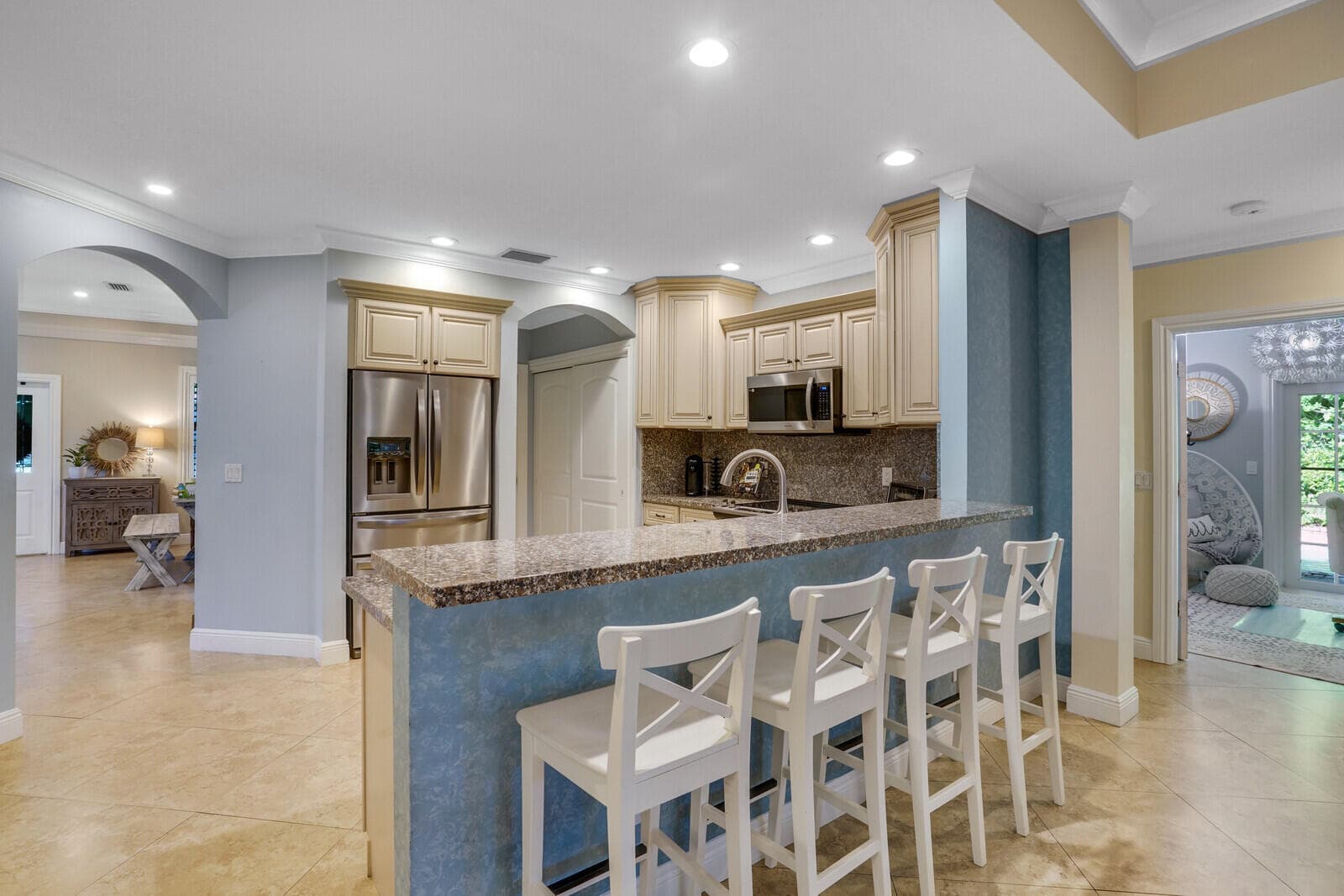 715 SW 25th Place, Boynton Beach, FL 33435 — photo 10 of 32