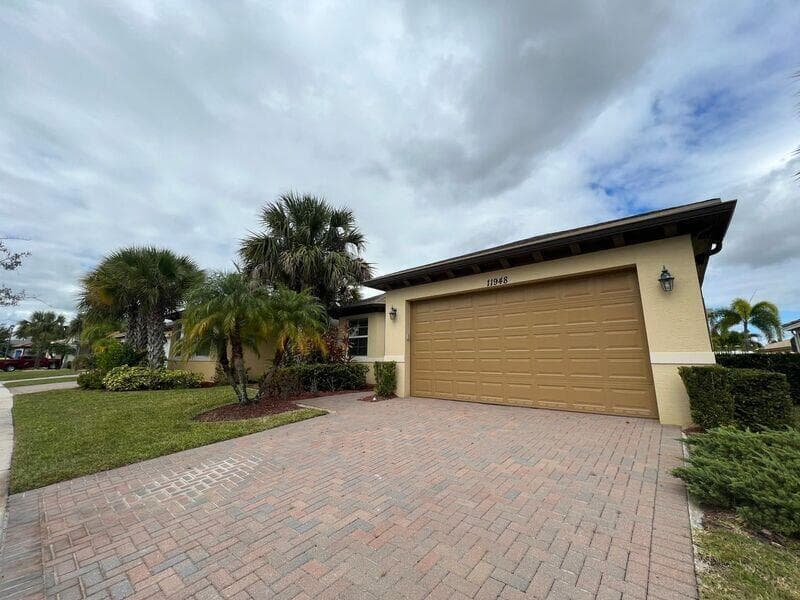 11948 SW Crestwood Circle, Port St. Lucie, FL 34987 — photo 1 of 51