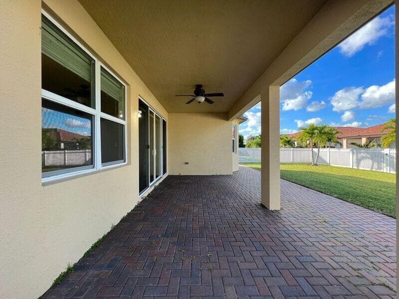 11948 SW Crestwood Circle, Port St. Lucie, FL 34987 — photo 6 of 51