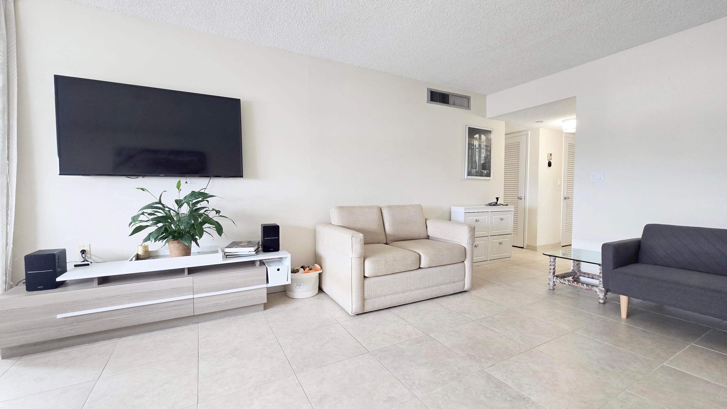 1400 S Ocean Drive 505, Hollywood, FL 33019 — photo 3 of 10