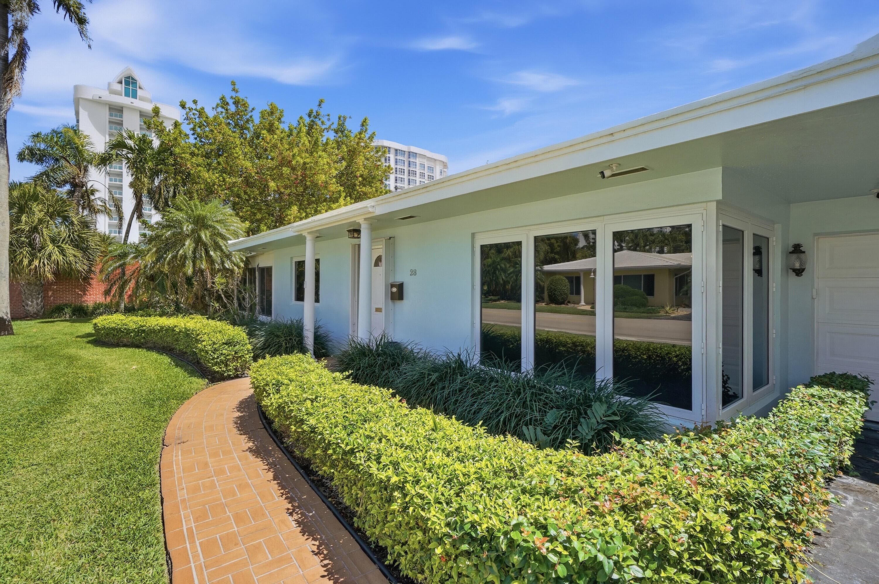 1431 S Ocean Boulevard Unit 28, Lauderdale-By-The-Sea, FL 33062 — photo 4 of 63