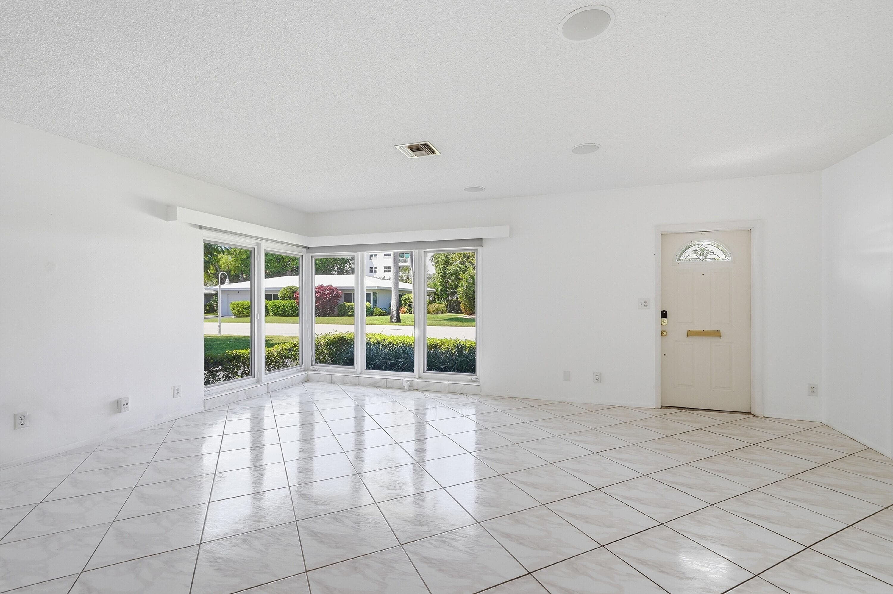 1431 S Ocean Boulevard Unit 28, Lauderdale-By-The-Sea, FL 33062 — photo 6 of 63