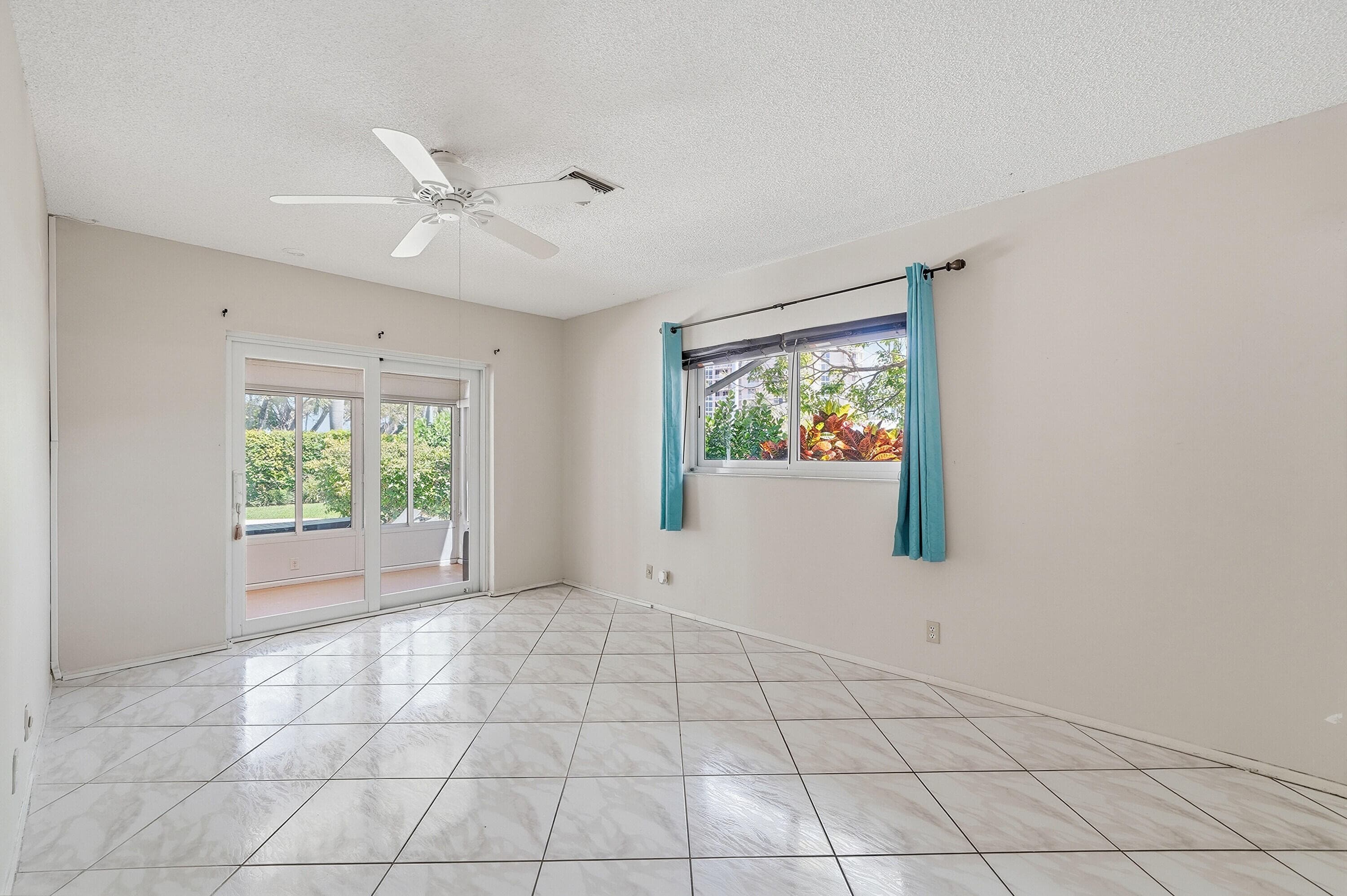 1431 S Ocean Boulevard Unit 28, Lauderdale-By-The-Sea, FL 33062 — photo 15 of 63