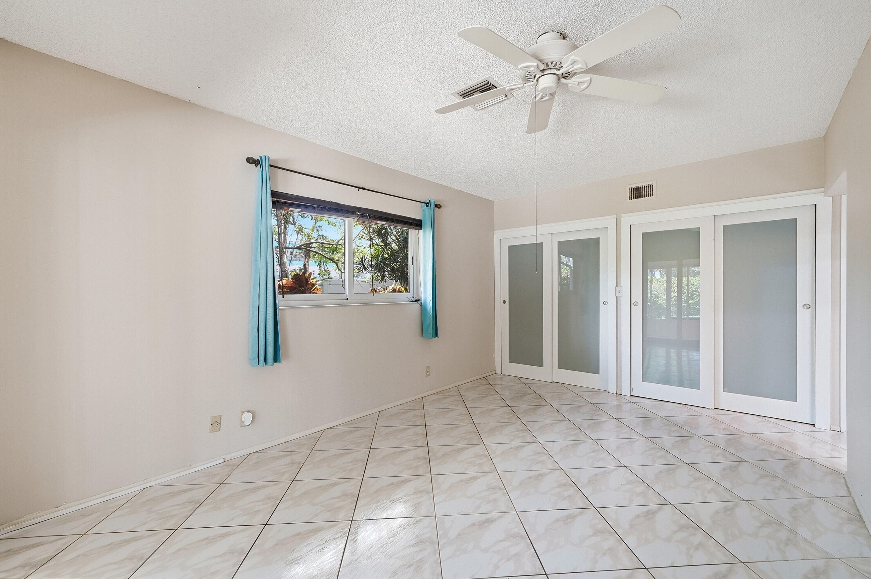 1431 S Ocean Boulevard Unit 28, Lauderdale-By-The-Sea, FL 33062 — photo 17 of 63