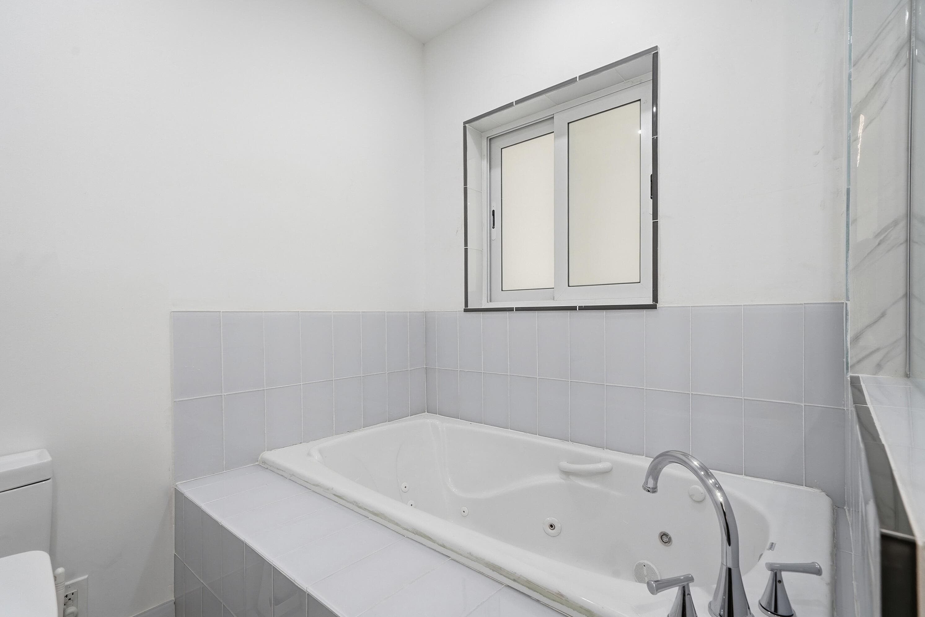 1431 S Ocean Boulevard Unit 28, Lauderdale-By-The-Sea, FL 33062 — photo 21 of 63