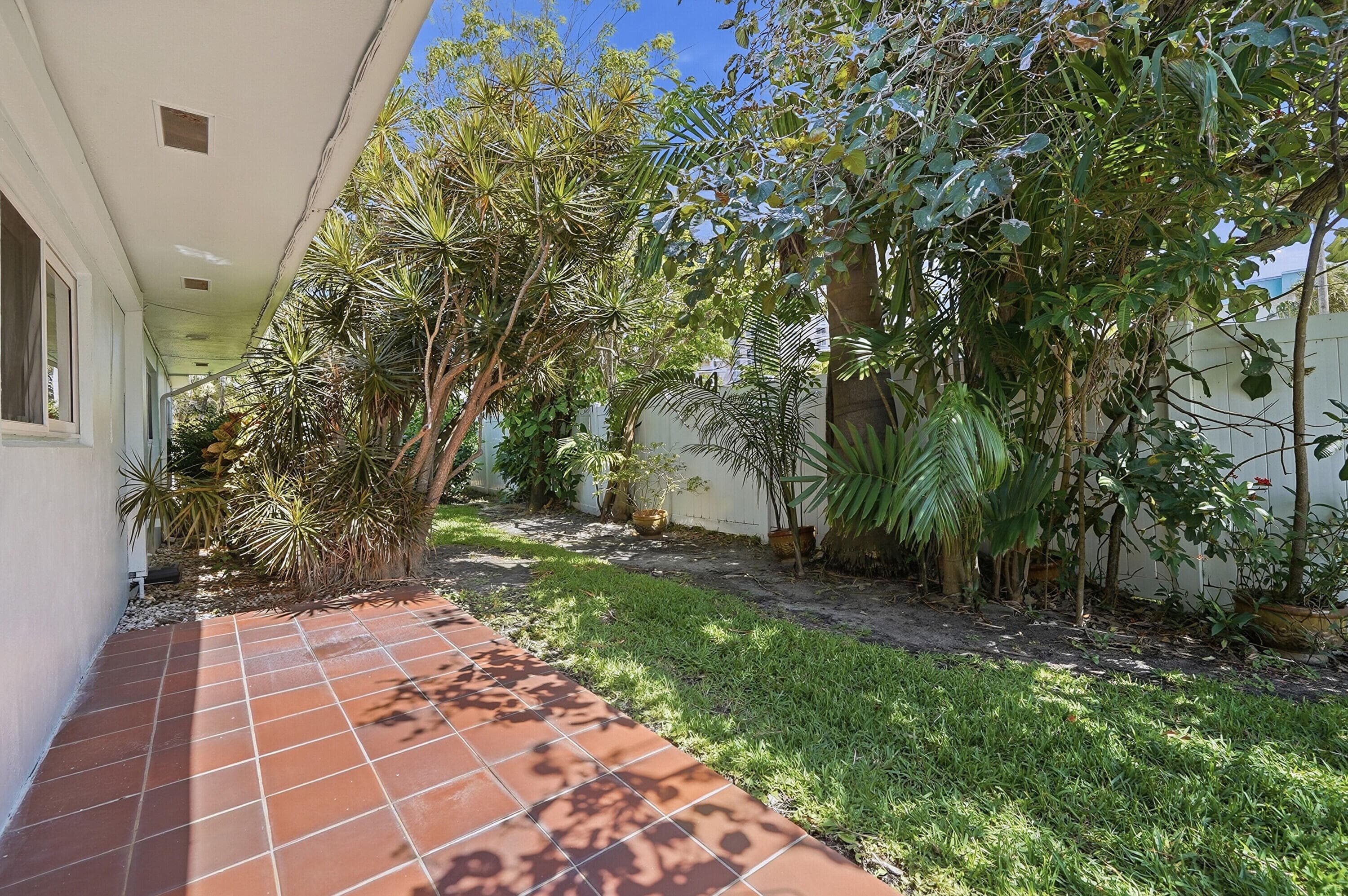 1431 S Ocean Boulevard Unit 28, Lauderdale-By-The-Sea, FL 33062 — photo 35 of 63