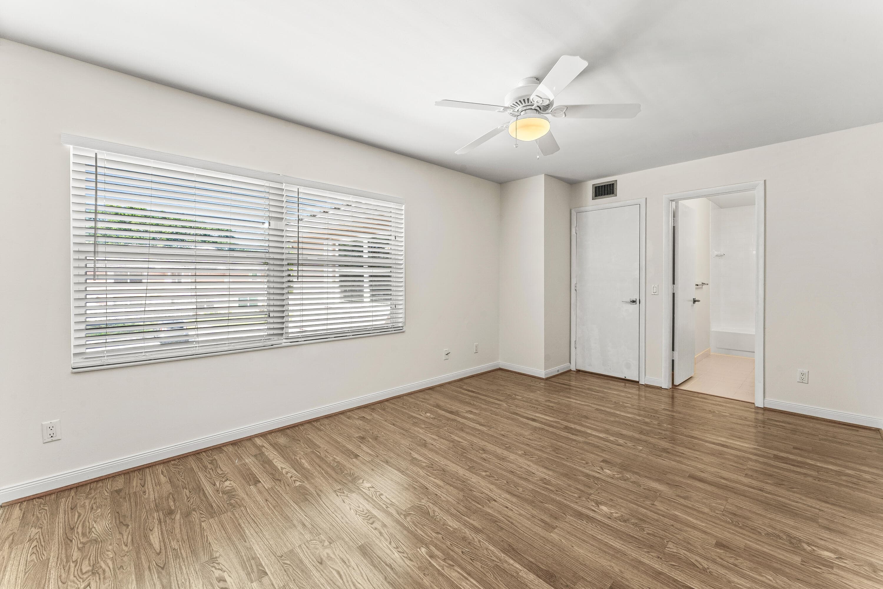 3136 Kingston Court, West Palm Beach, FL 33409 — photo 19 of 32