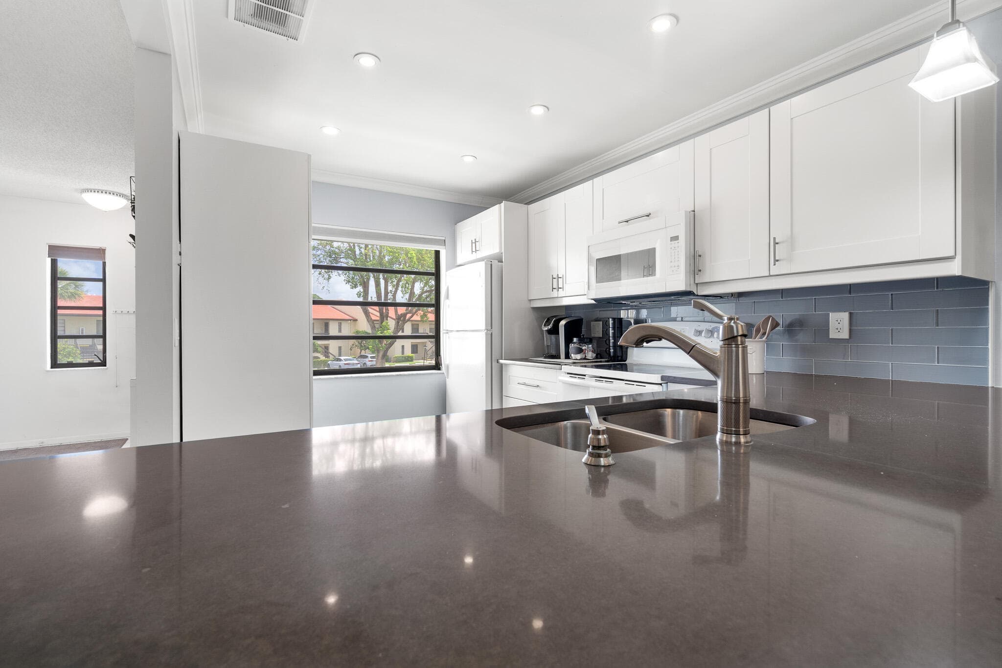 21218 Lago Circle F, Boca Raton, FL 33433 — photo 11 of 40