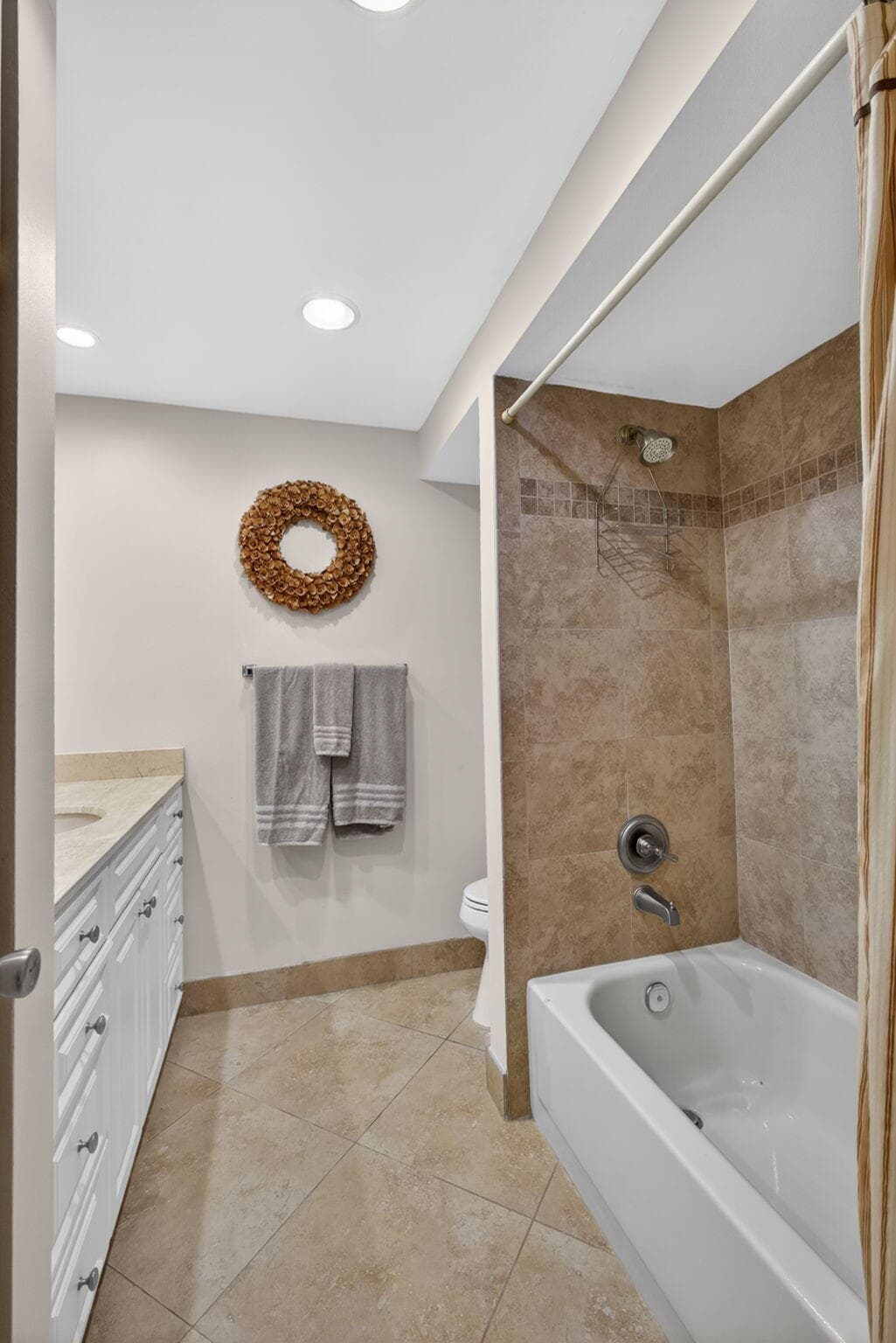 112 Brackenwood Road, Palm Beach Gardens, FL 33418 — photo 21 of 32