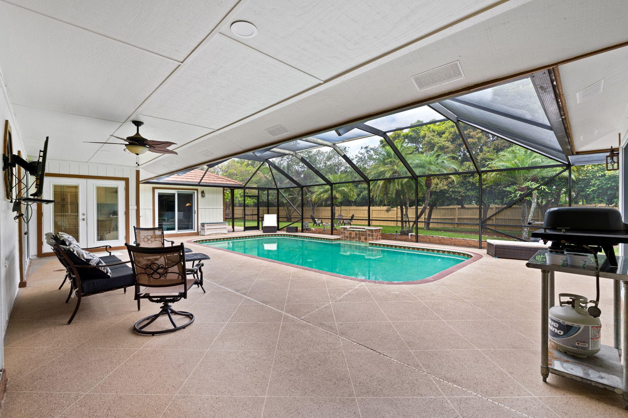 21 Whispering Oaks Circle, West Palm Beach, FL 33411 — photo 43 of 67