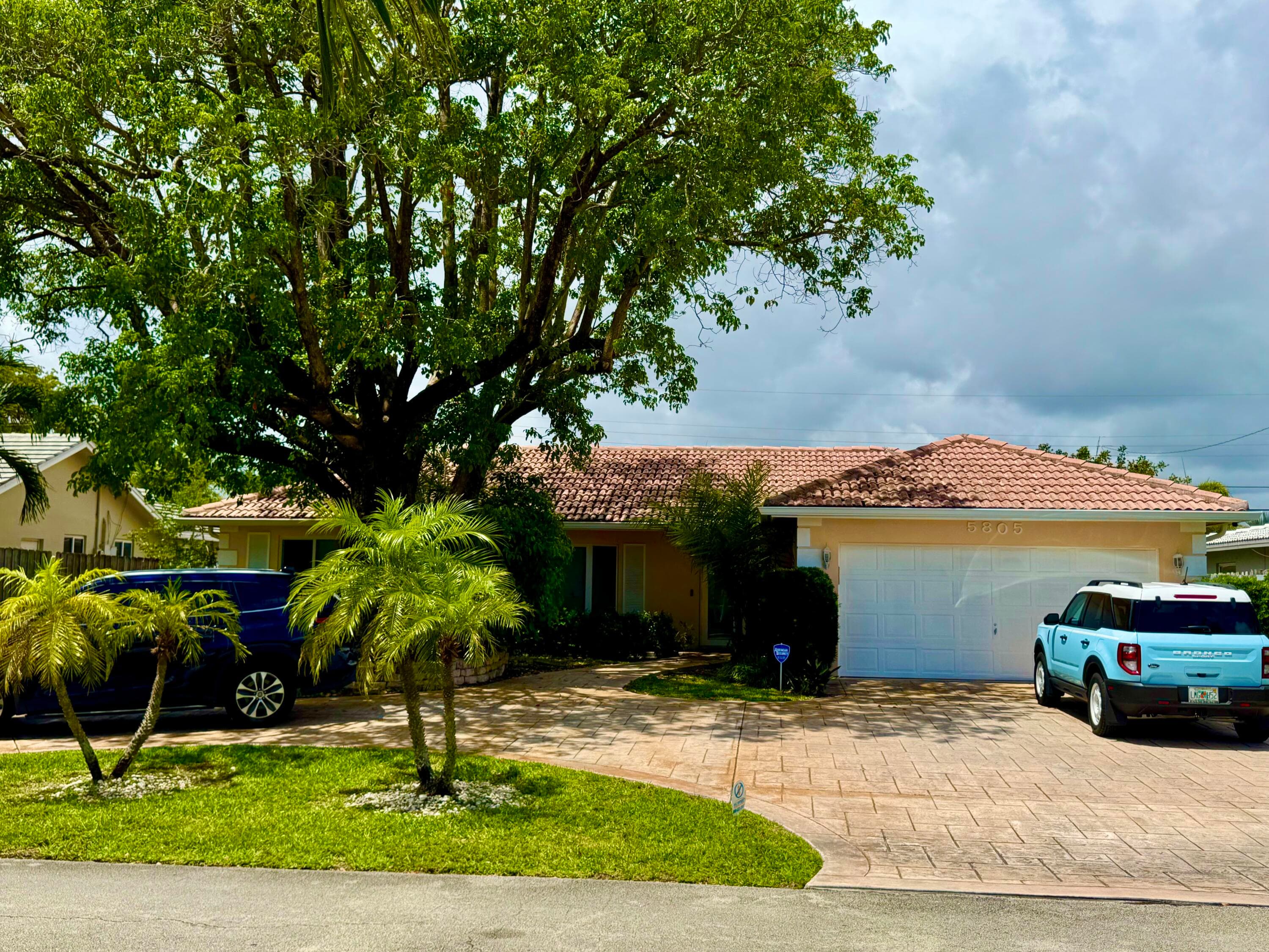 5805 NE 21st Avenue, Fort Lauderdale, FL 33308 — photo 1 of 34